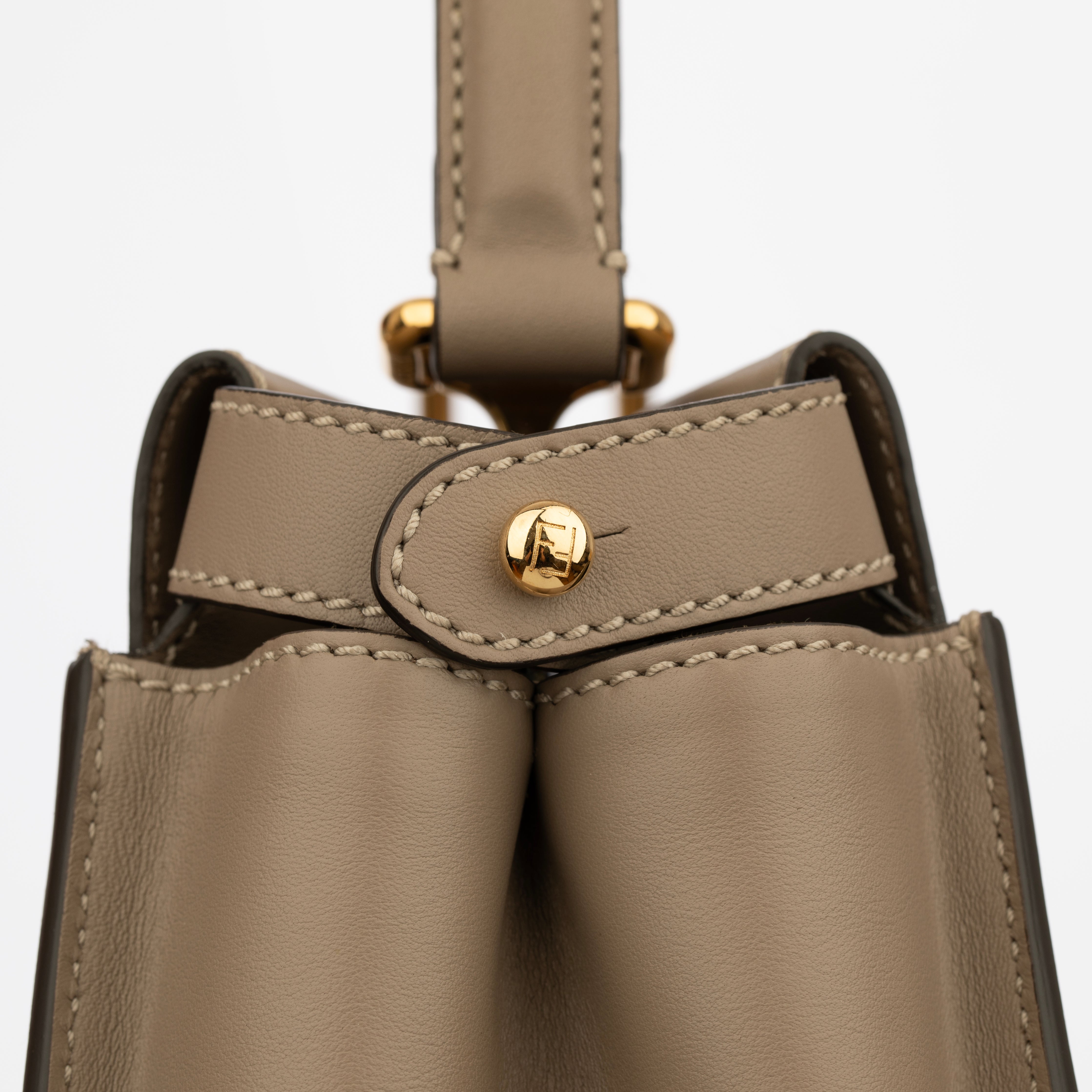 Fendi Medium Peekaboo Bag In Taupe Leather With Gold Hardware