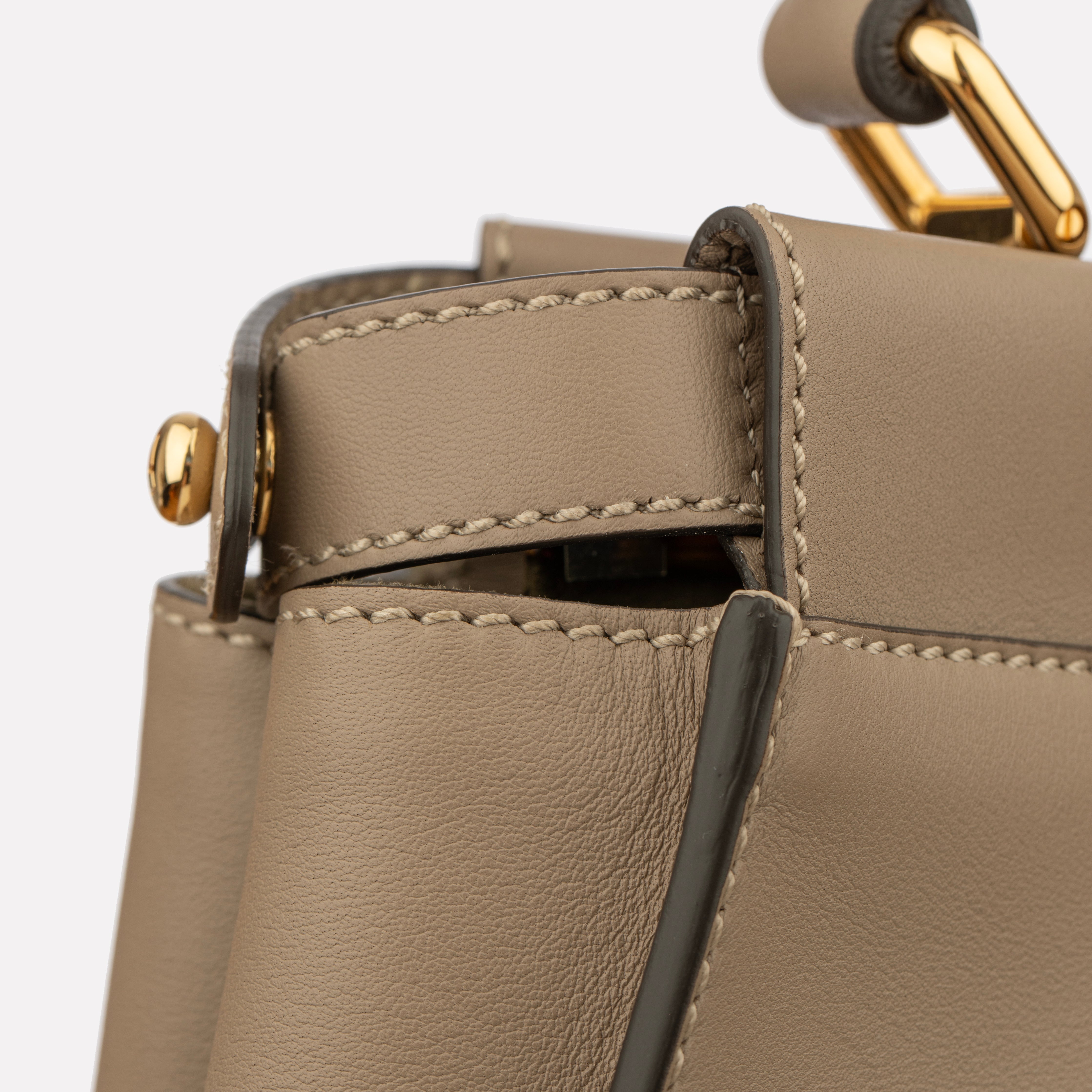 Fendi Medium Peekaboo Bag In Taupe Leather With Gold Hardware