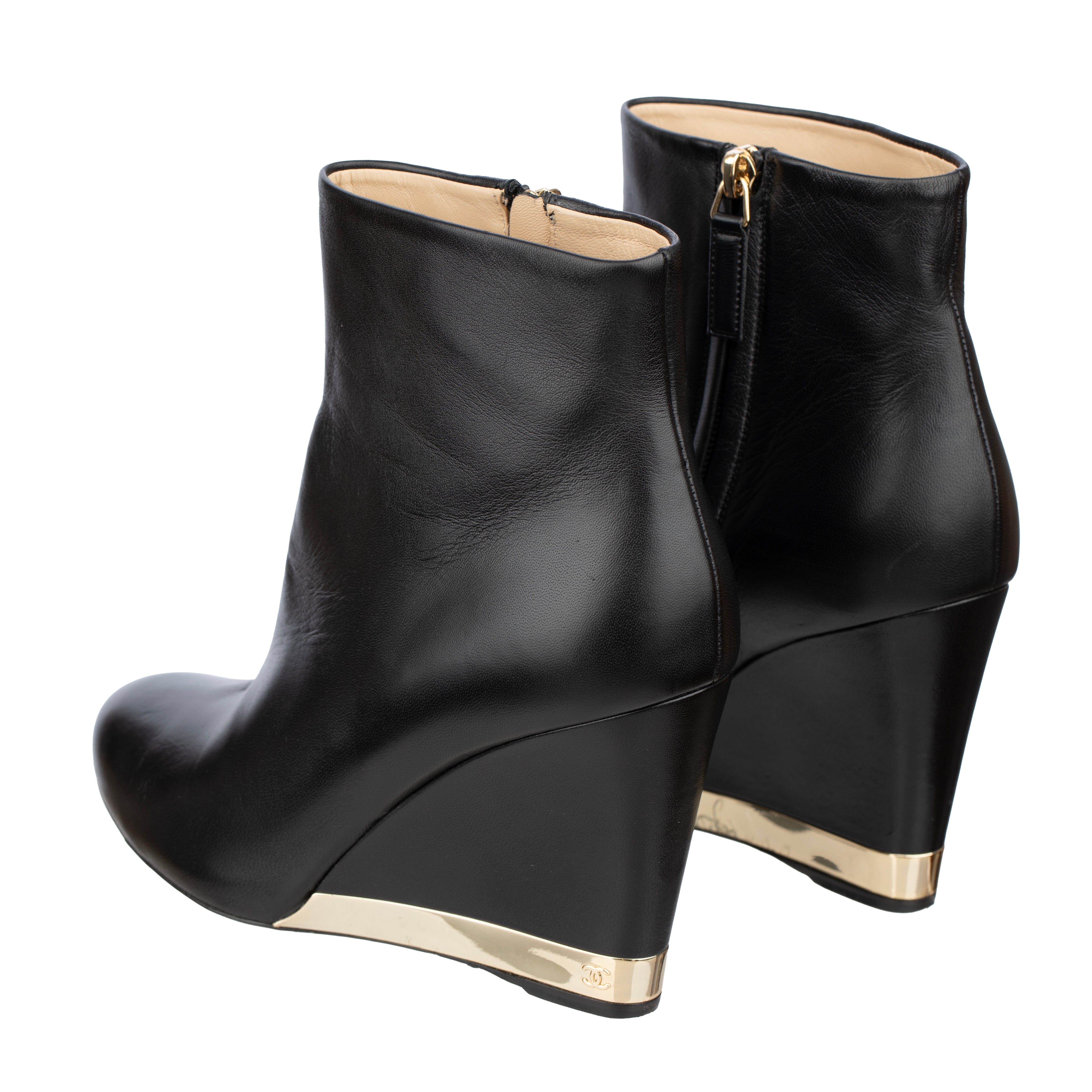 Chanel Wedge Booties In Black Leather With Gold Details - Size | 38 C FR