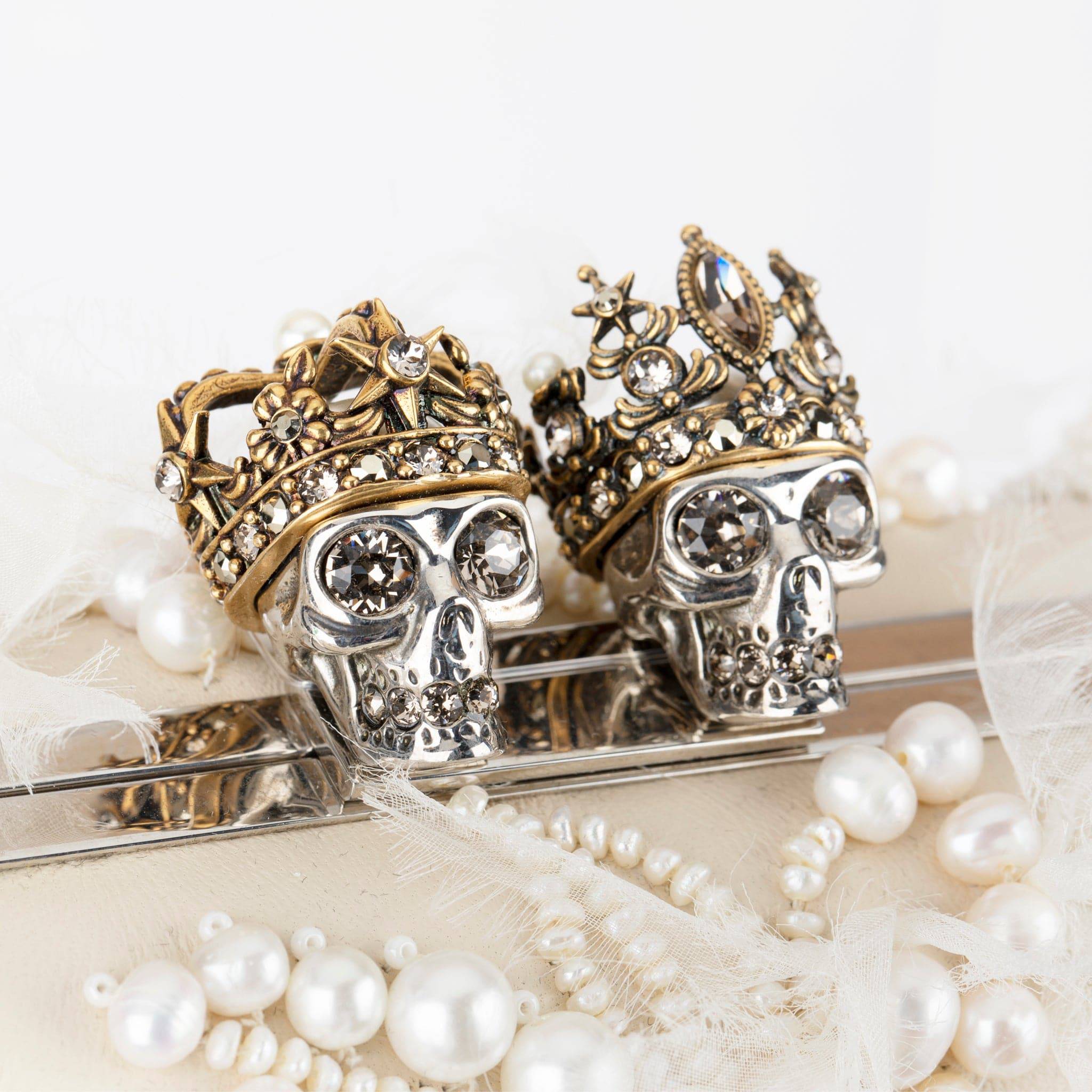 ALEXANDER MCQUEEN QUEEN & KING IVORY LEATHER, PEARL, CRYSTAL & SILK CLUTCH SILVER TONE HARDWARE - On Repeat