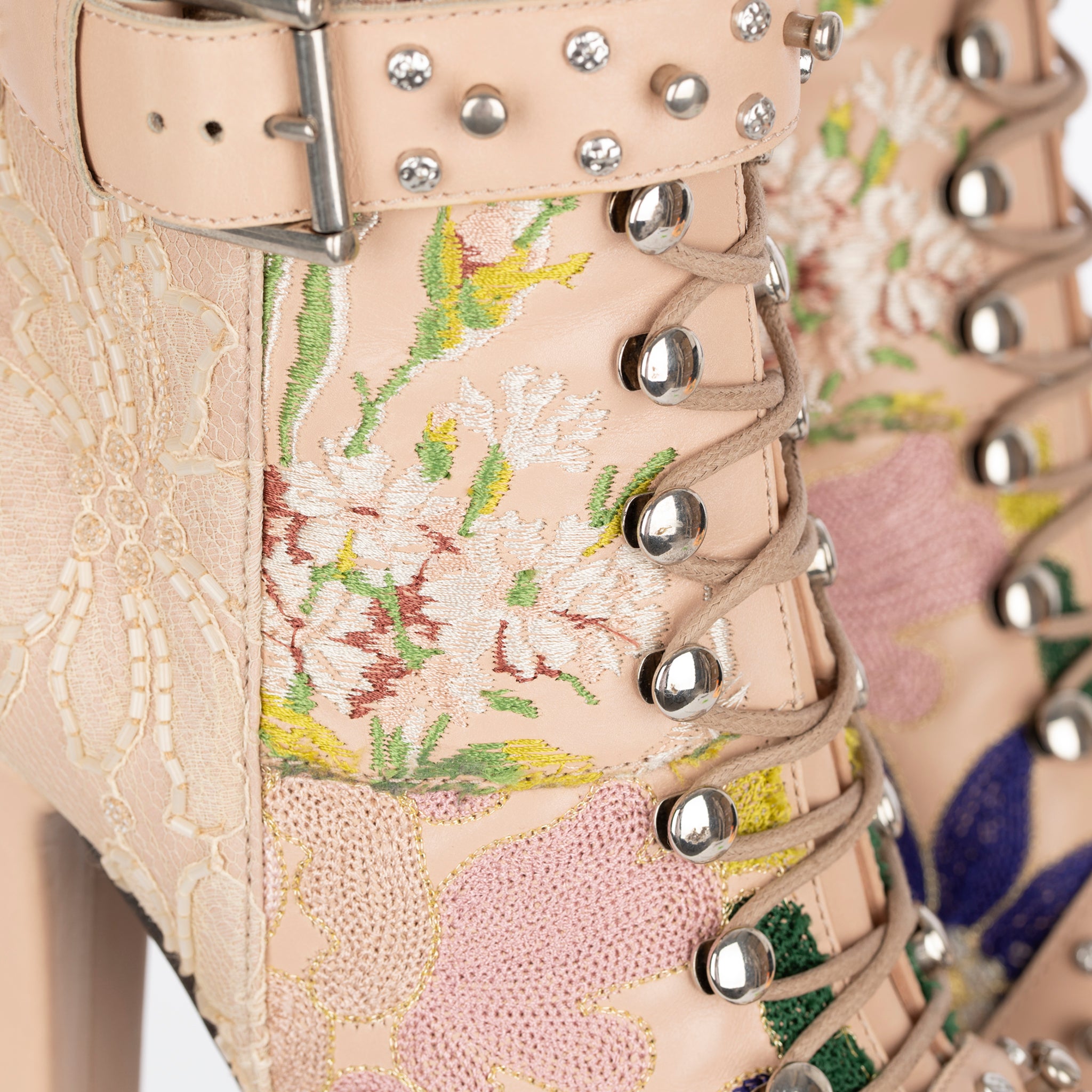 Alexander McQueen Lace-Up Boots With Embroidery 37 FR