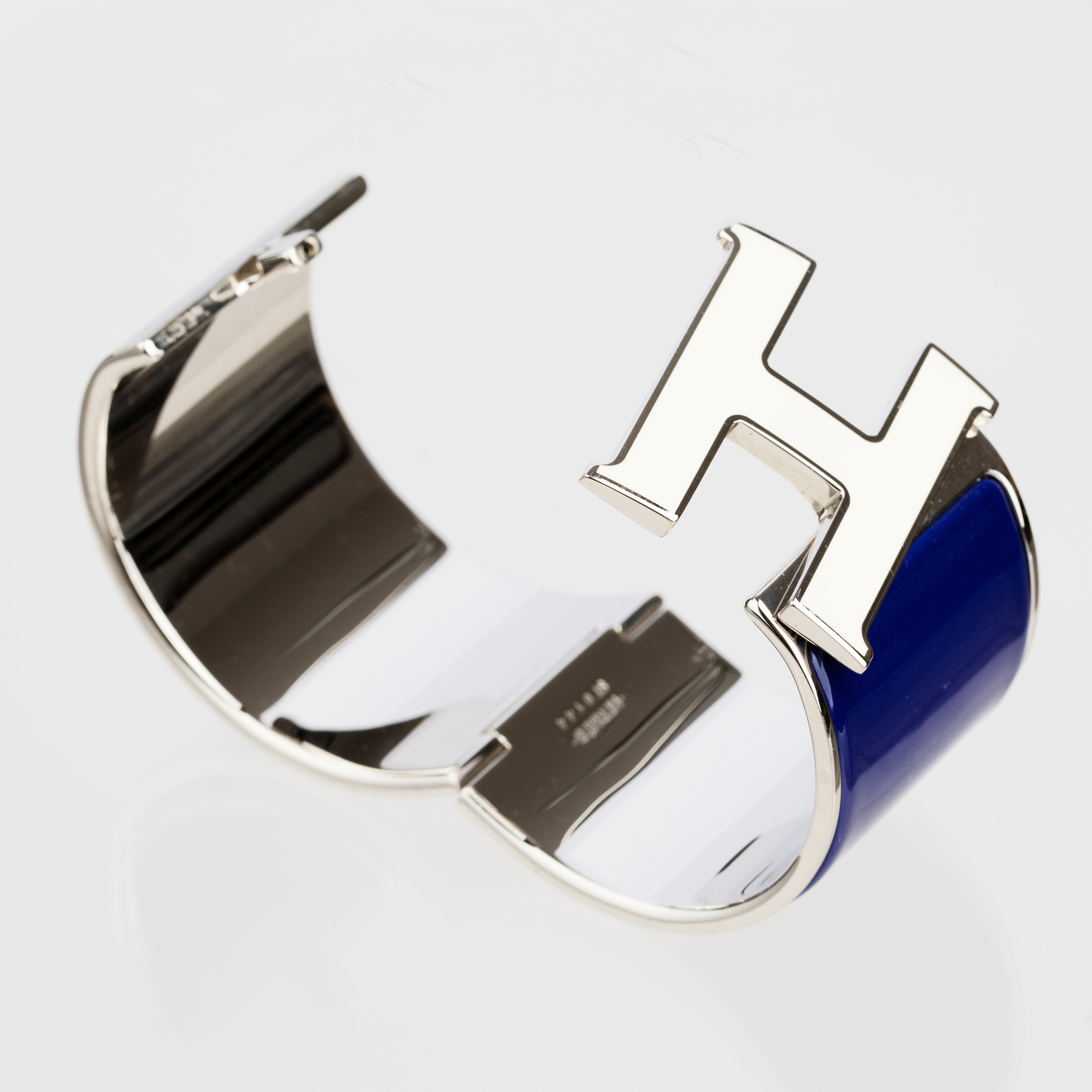 Clic H Wide Enamel Bracelet in Navy & Palladium
