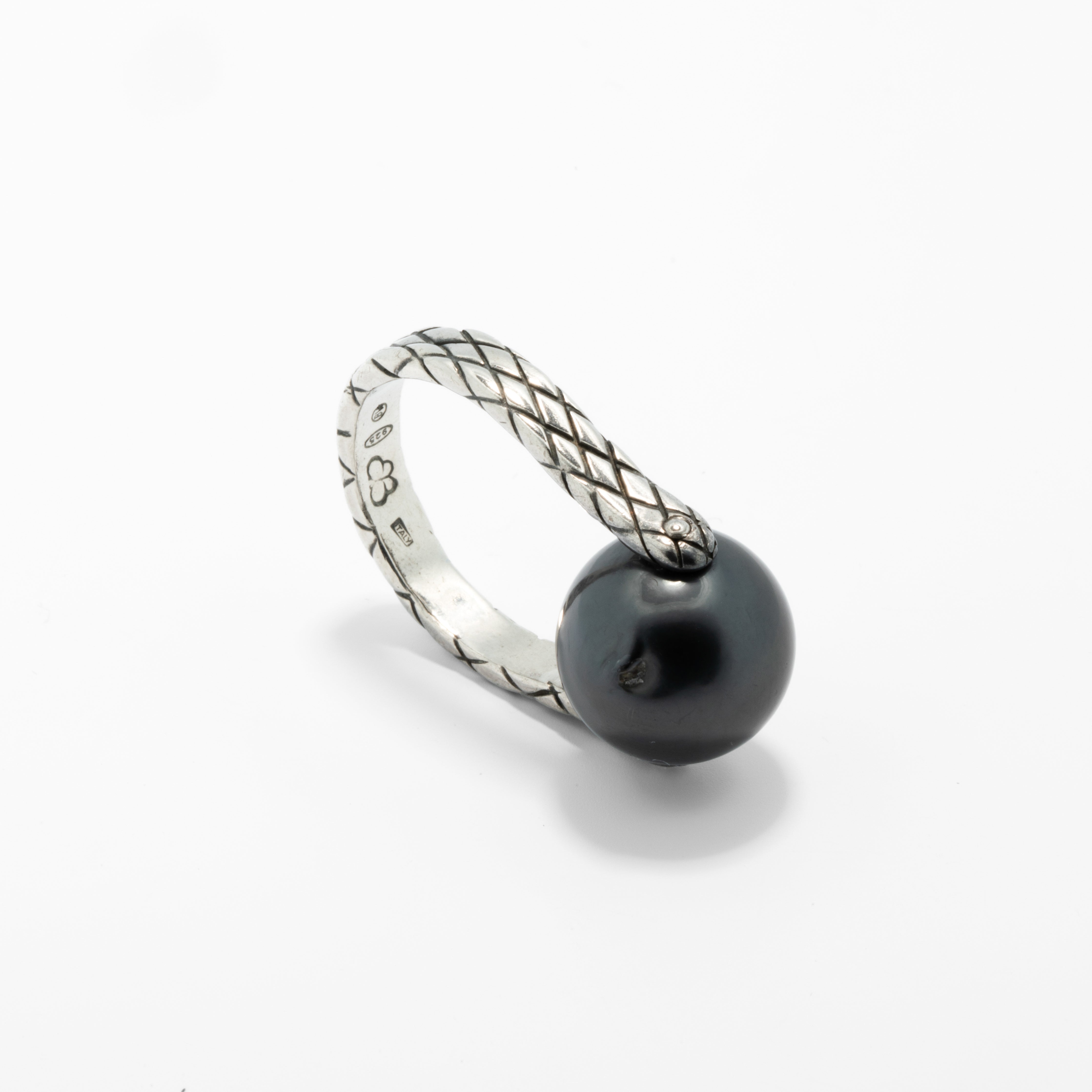 Bottega Veneta Intrecciato Sterling Silver Ring with Black Tahitian Pearl