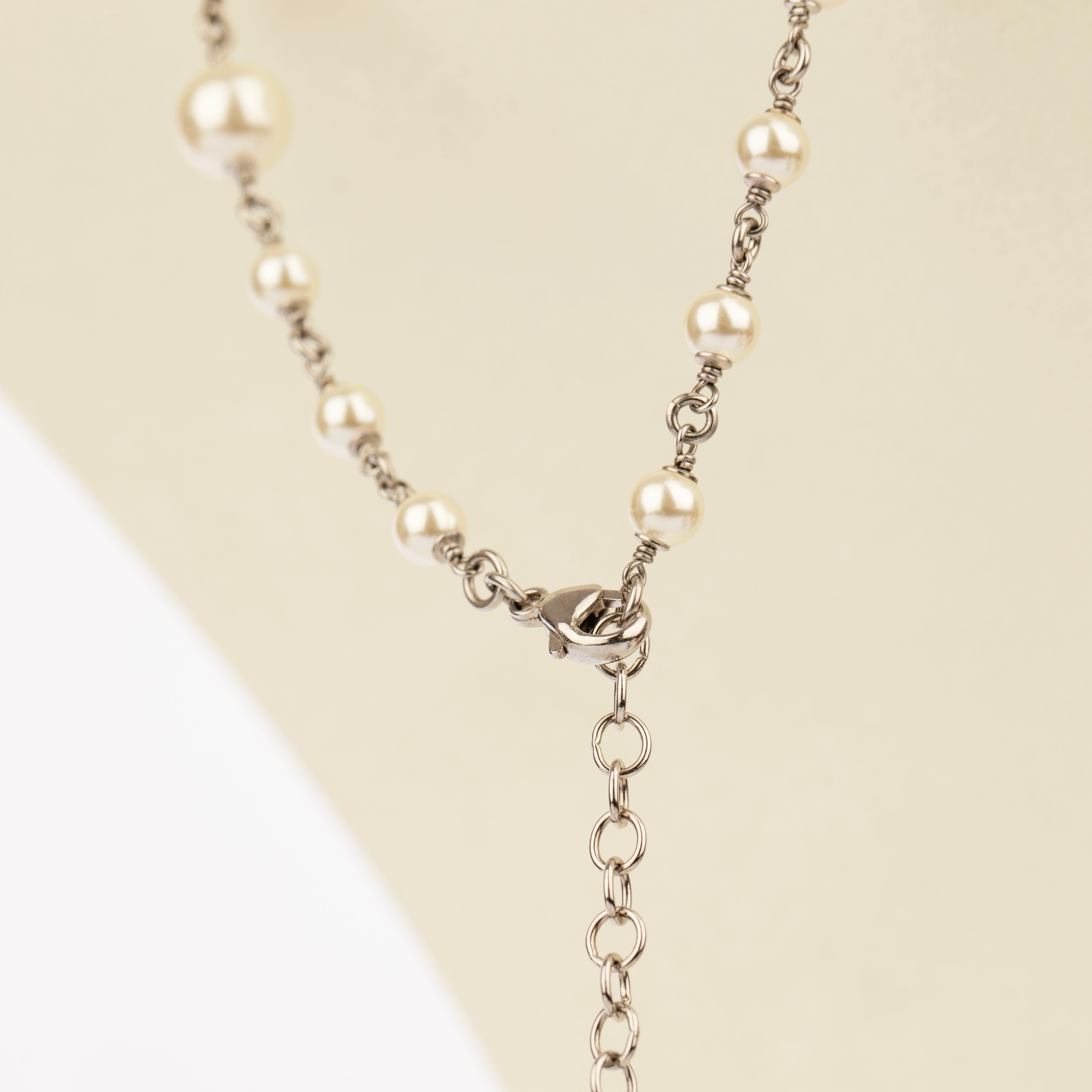 Chanel Faux Pearl and Crystal Silver Tone CC 94cm Long Necklace – 2017 Collection
