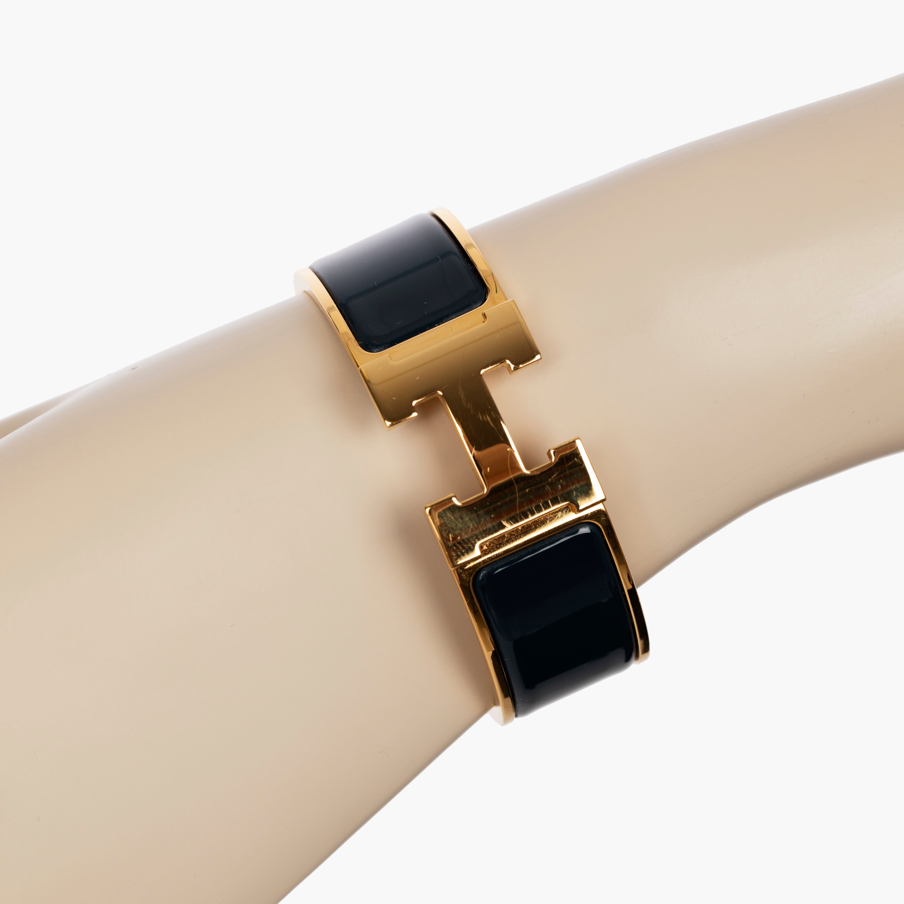 Hermes Clic Clac H Bracelet Navy Enamel & Yellow Gold Hardware
