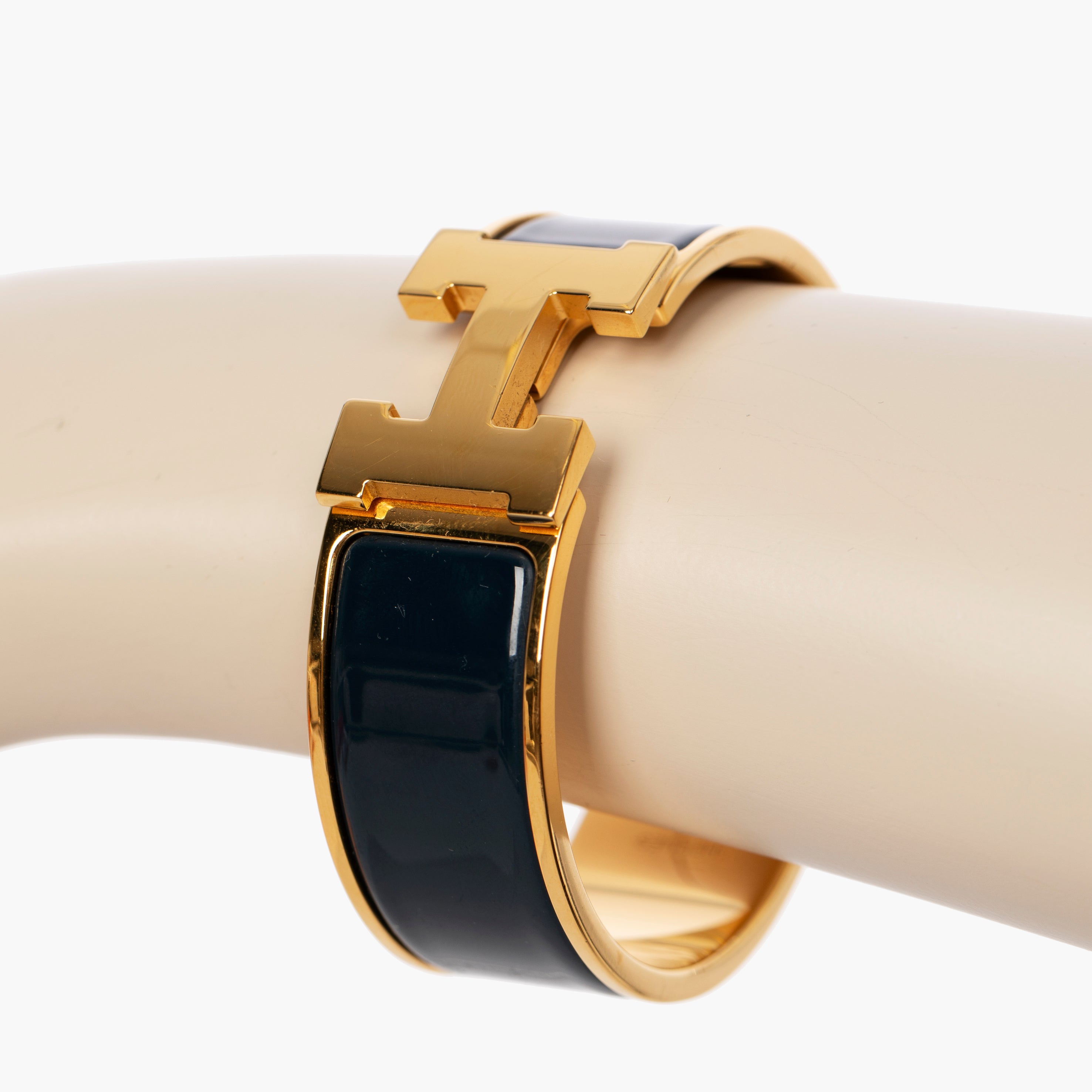 Hermes Clic Clac H Bracelet Navy Enamel & Yellow Gold Hardware
