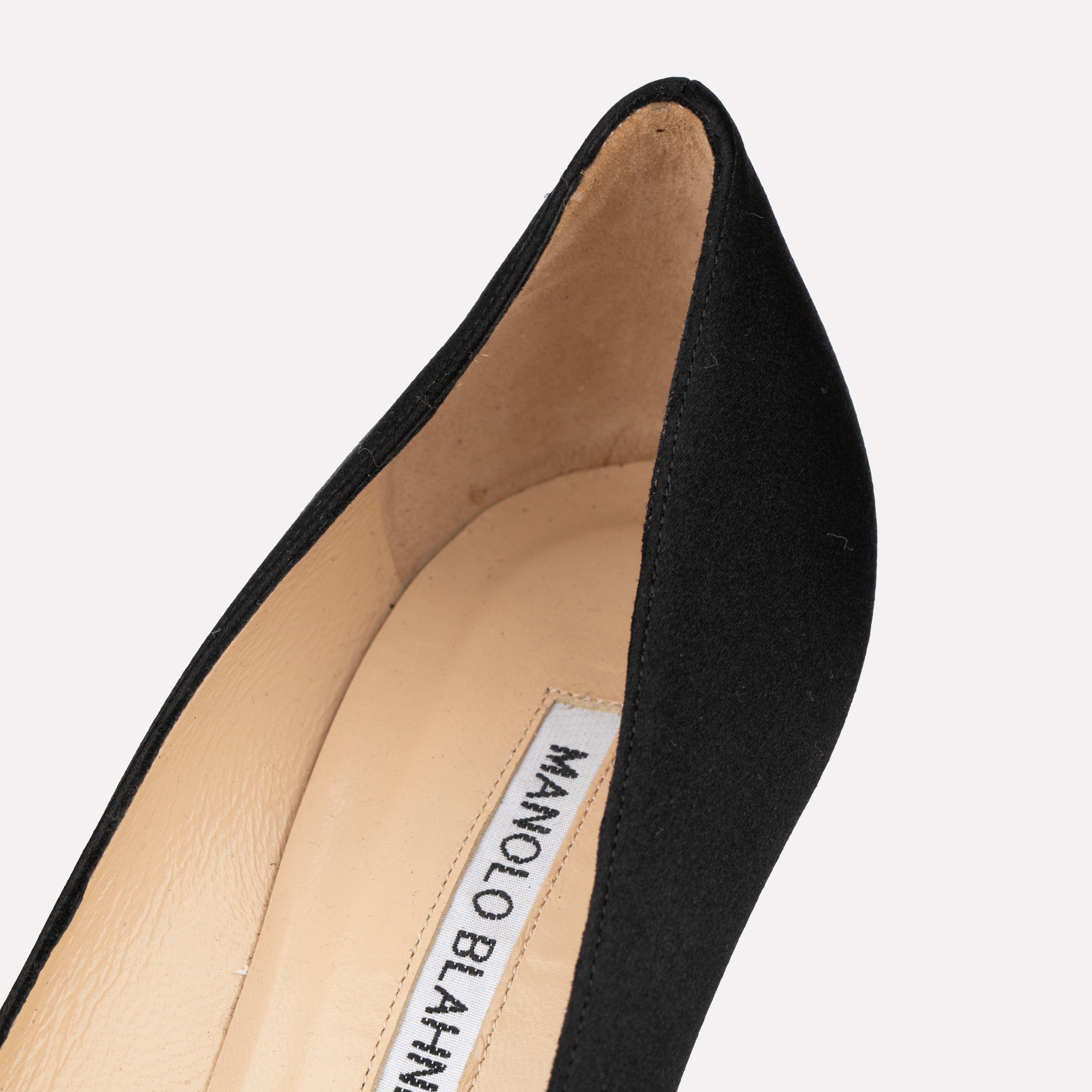 Manolo Blahnik Hangisi 50 Black Satin Heels - Size | 35.5 IT