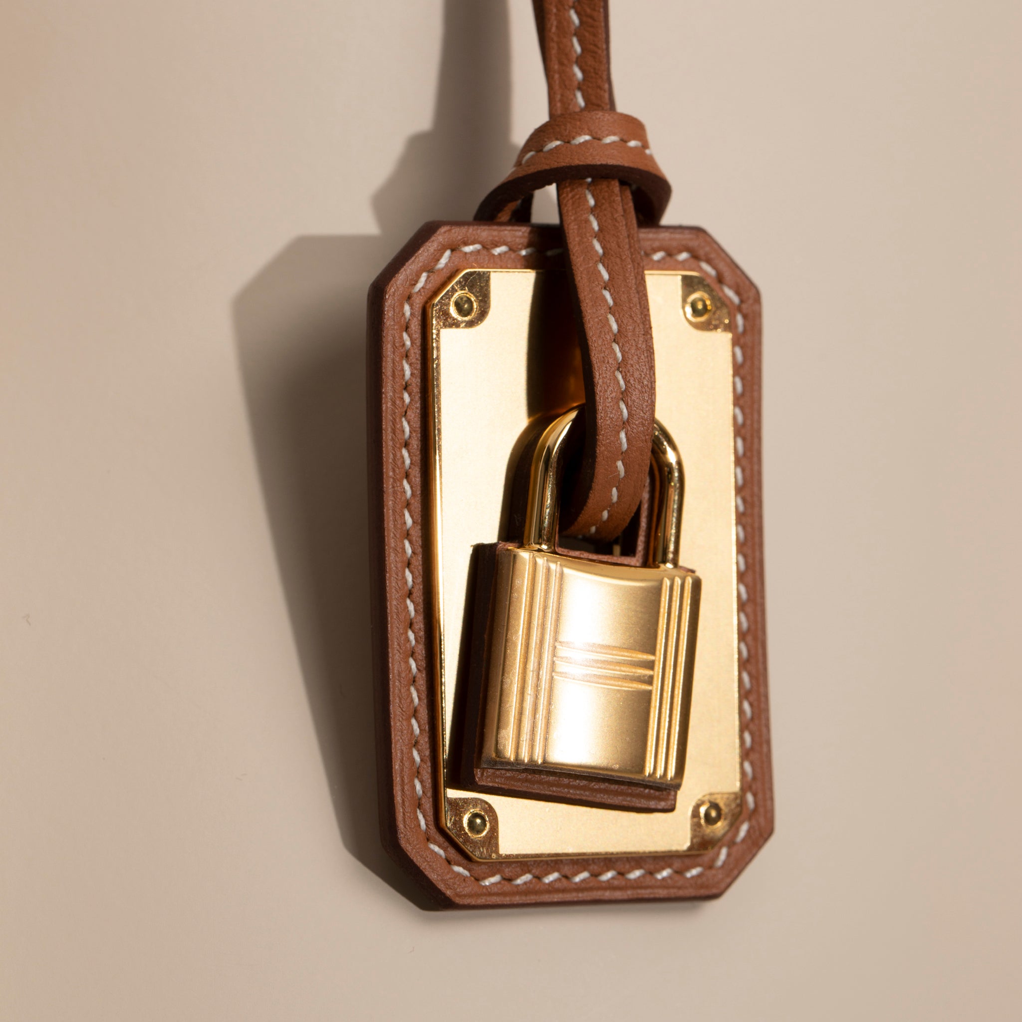 Hermes O'Kelly Pendant Necklace Gold