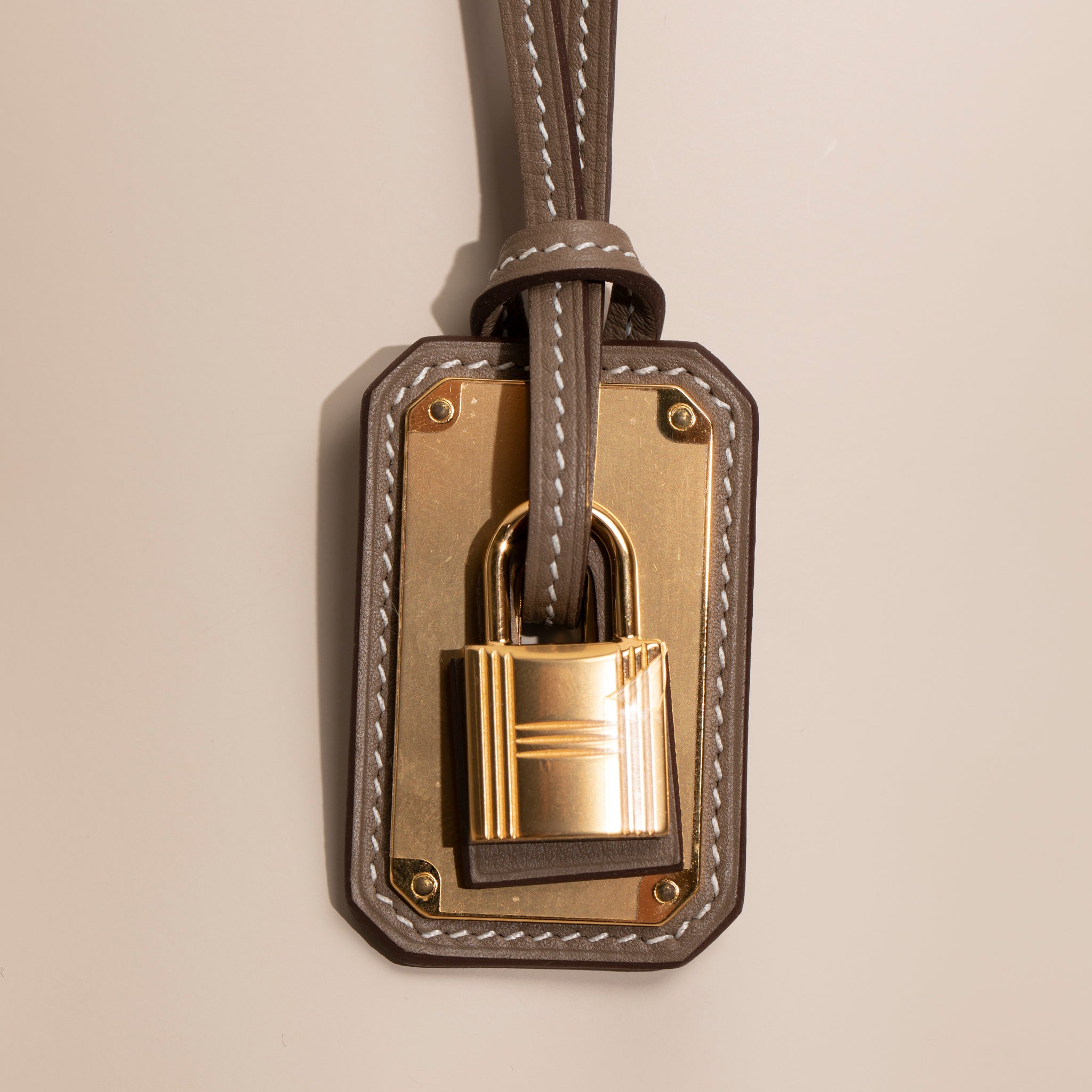 Hermes O'Kelly Pendant Necklace Etoupe