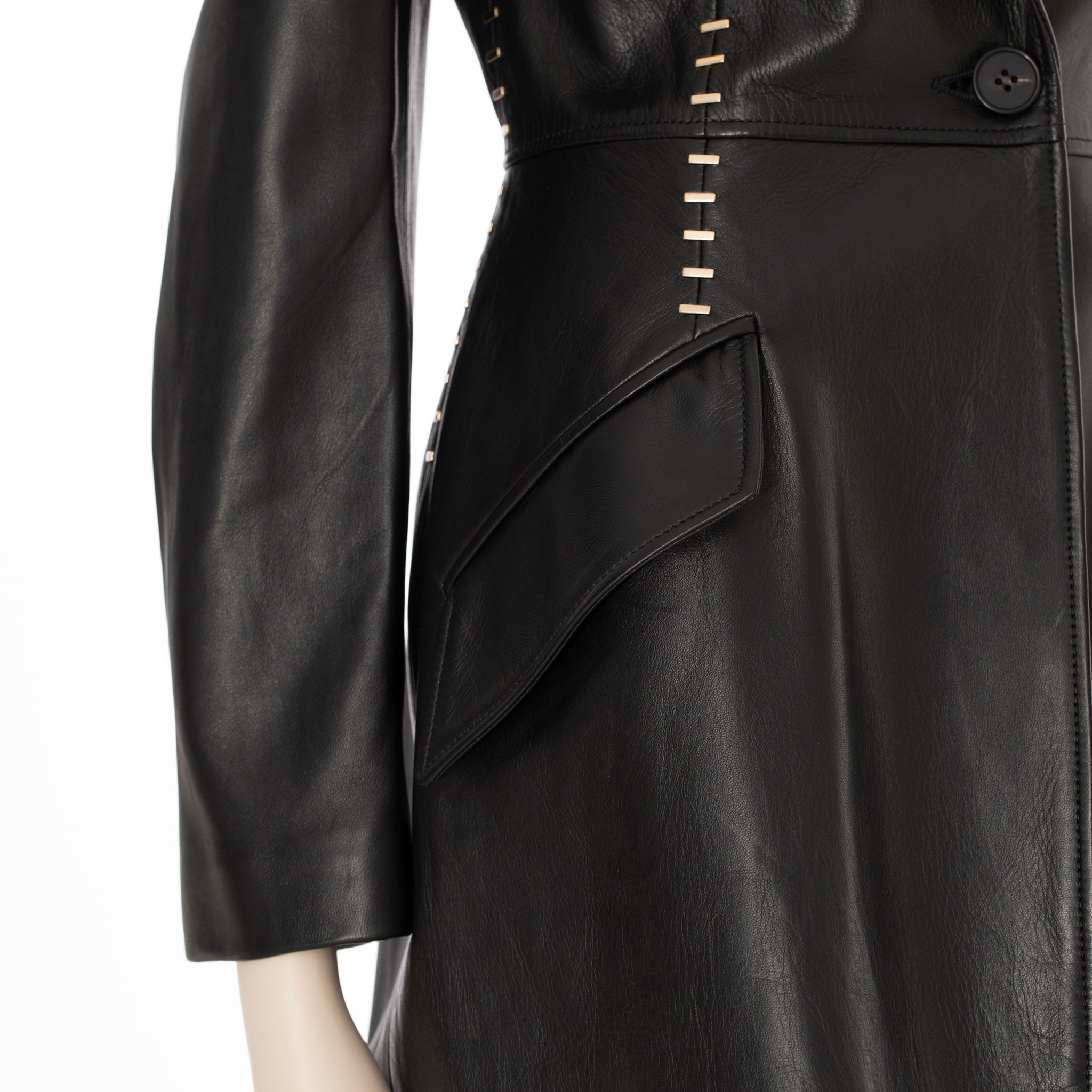 Alexander McQueen Studded Leather Blazer in Black 38 IT