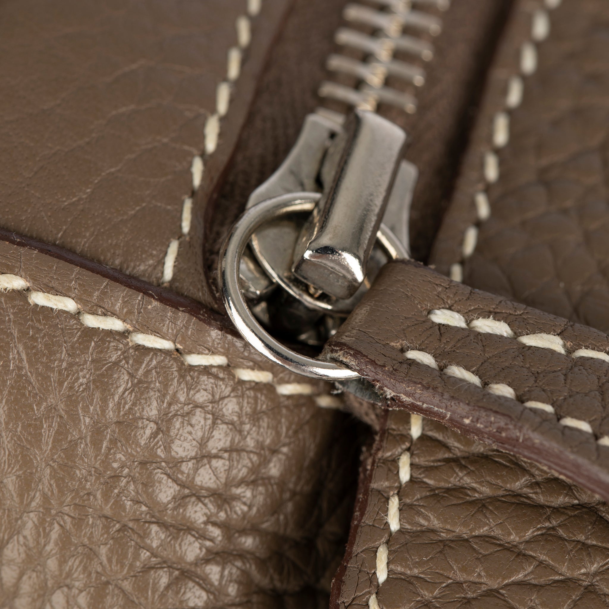HERMES LINDY 30CM ETOUPE CLEMENCE LEATHER PALLADIUM HARDWARE - On Repeat