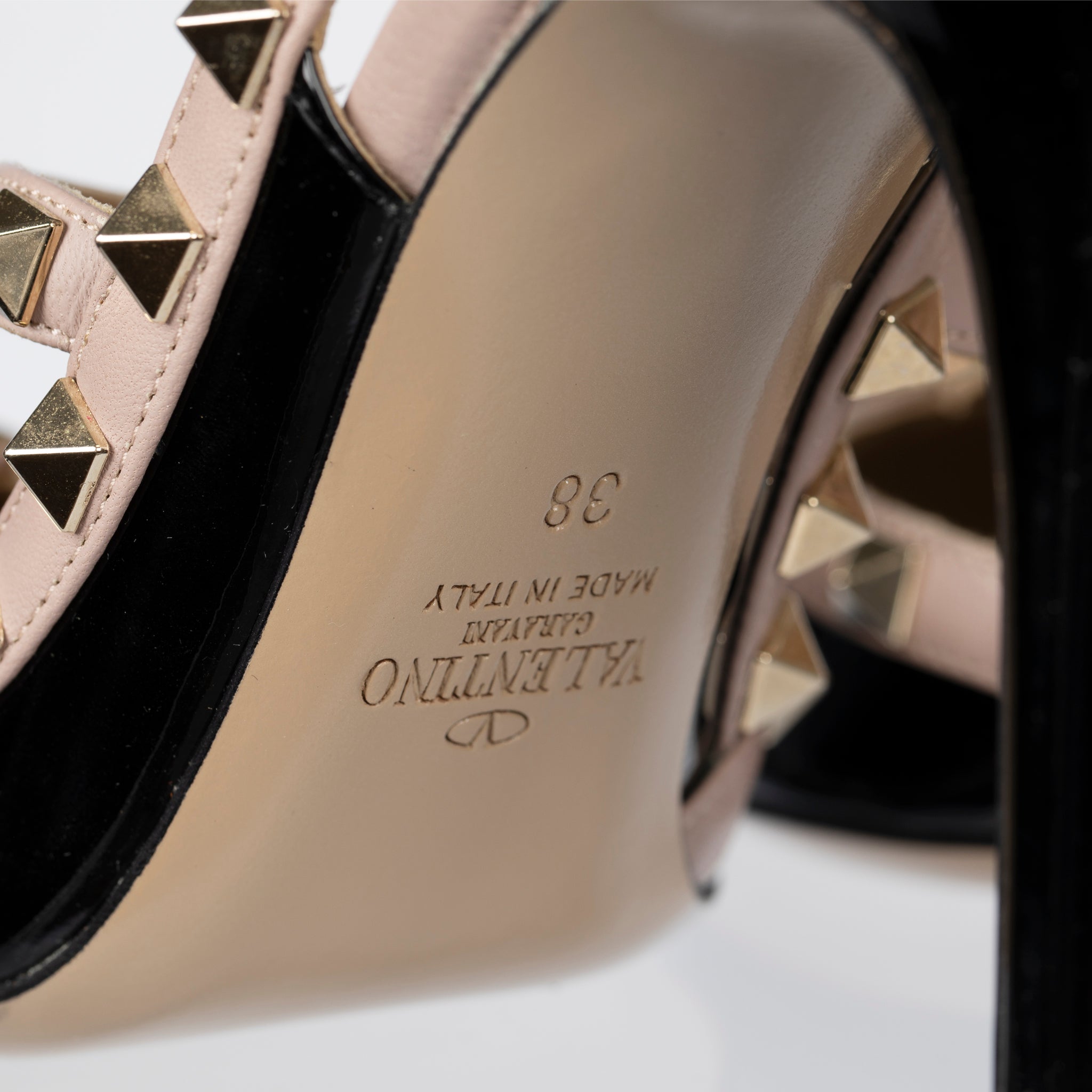 VALENTINO ROCK STUD ANKLE STRAP PUMPS BLACK 38 IT - On Repeat