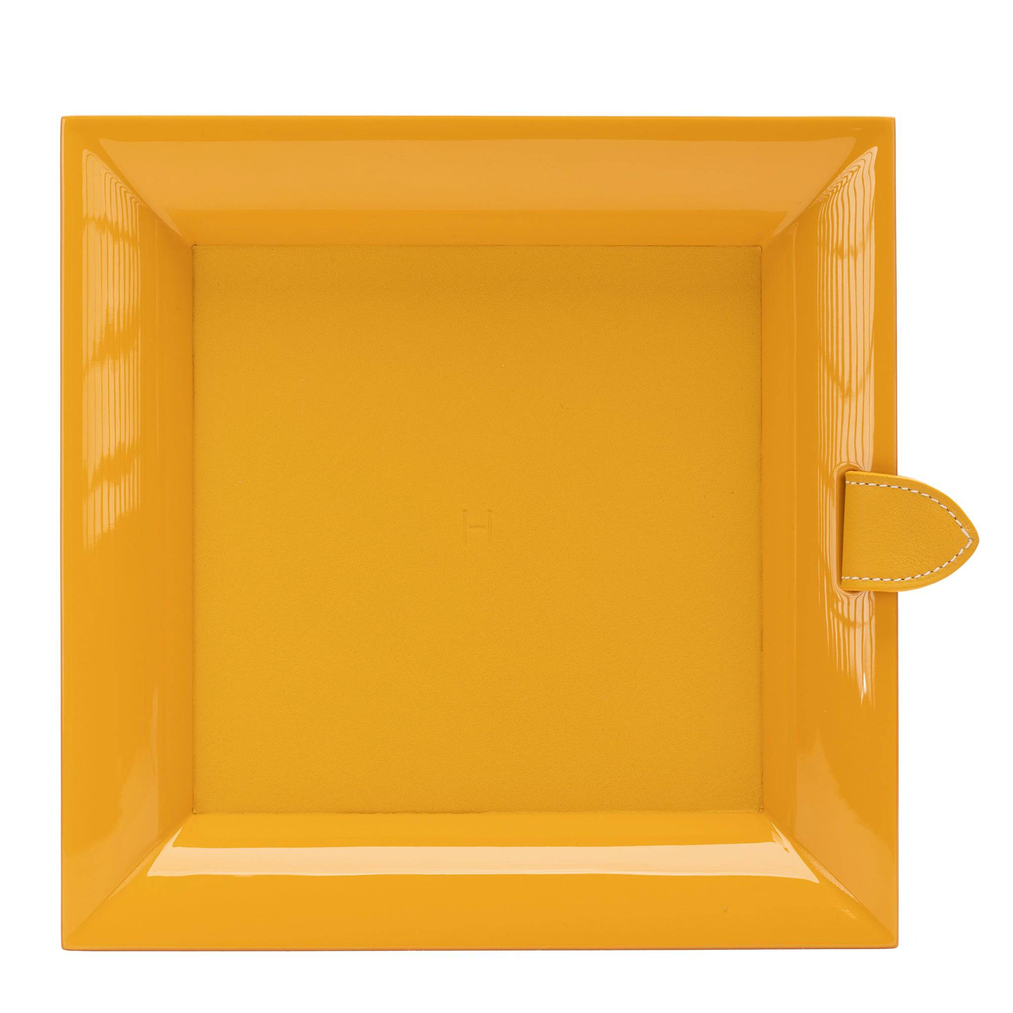 HERMES ATRIUM CHANGE TRAY LACQUERED WOOD CURRY - On Repeat