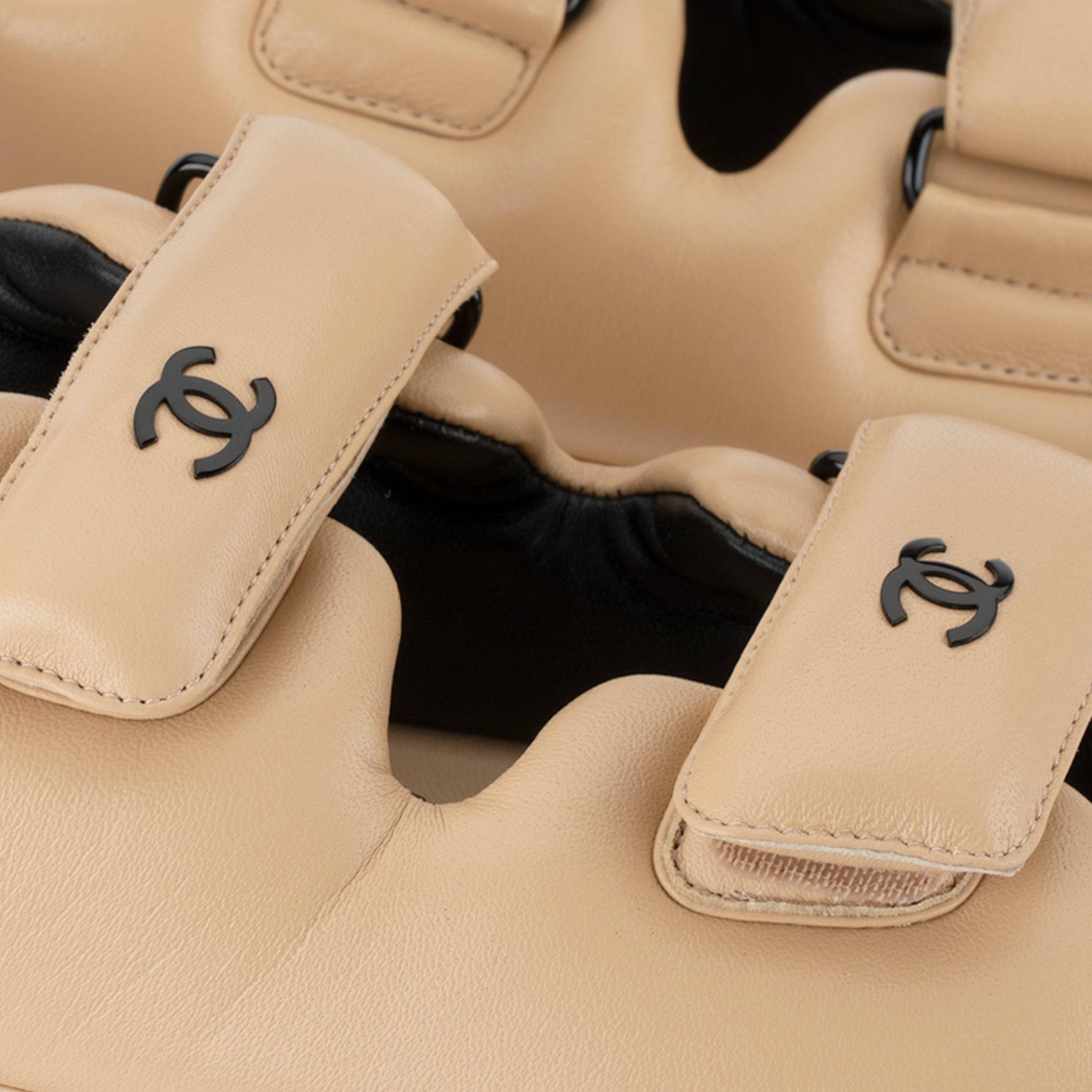 CHANEL DAD SANDALS PADDED LAMBSKIN BEIGE 39 FR - On Repeat