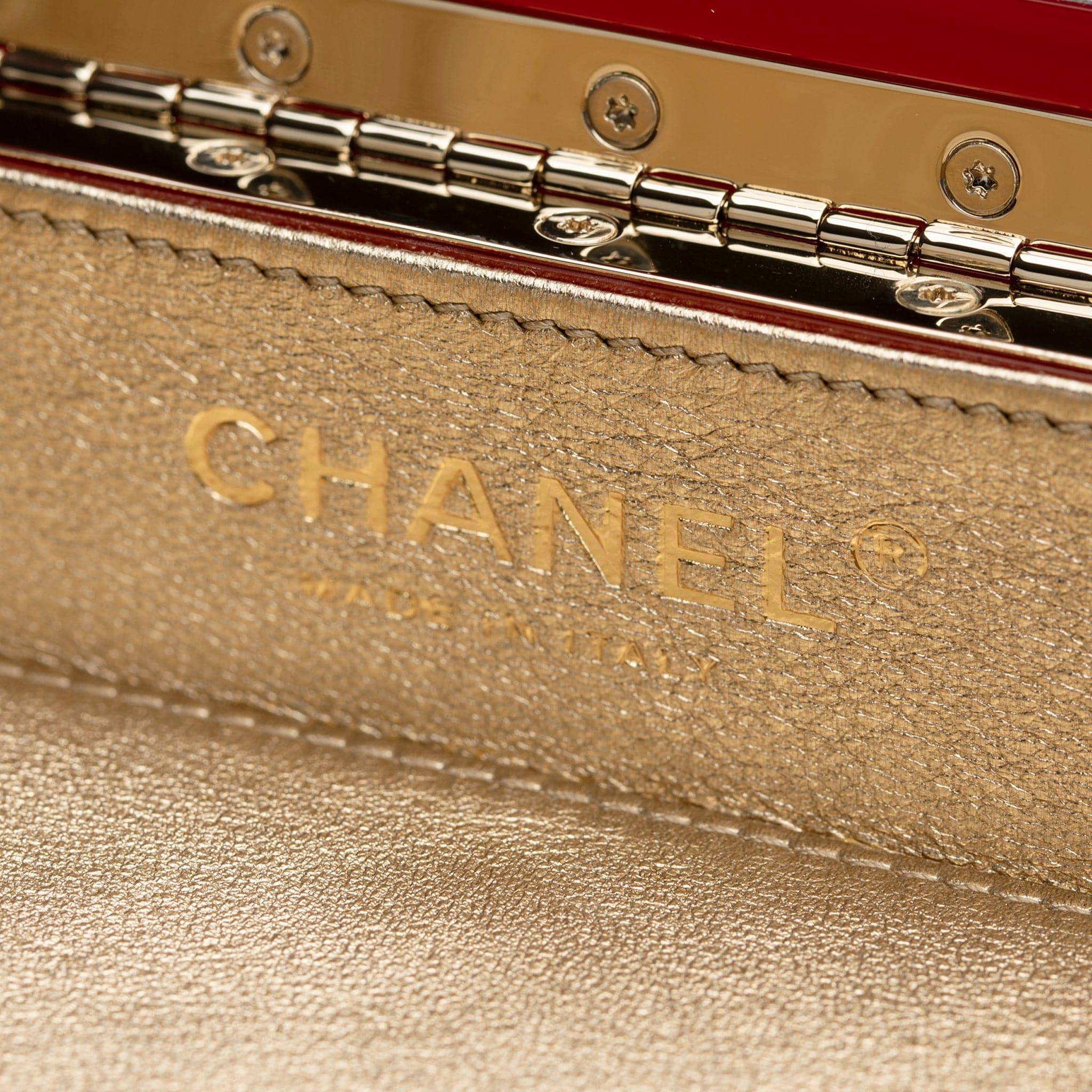 CHANEL MINAUDIÈRE LIMITED EDITION RED LUCITE VANITY CASE WITH MIRROR GOLD-TONE HARDWARE - On Repeat