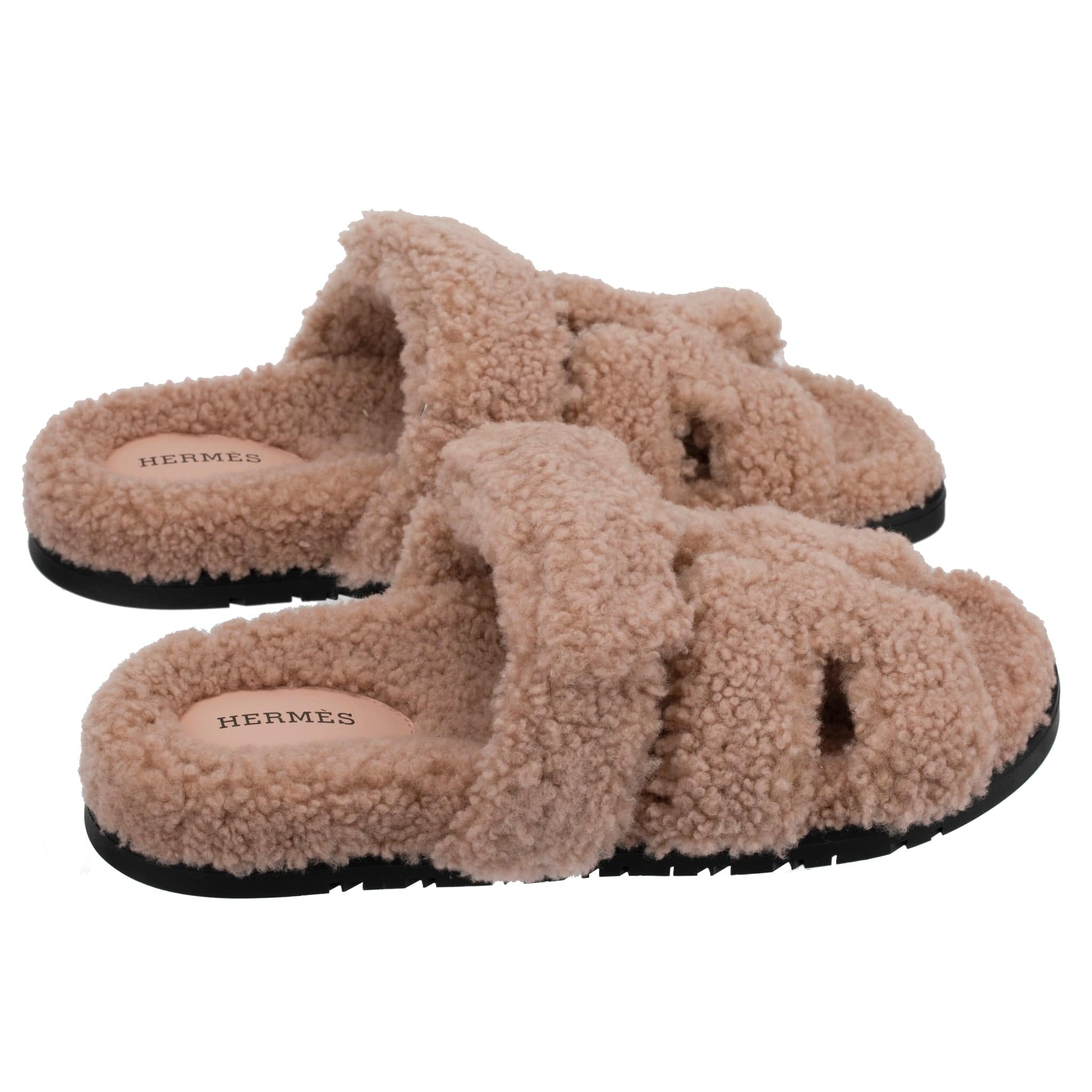 HERMES CHYPRE SANDAL BOIS DE SANTAL SHEARLING PALLADIUM HARDWARE - On Repeat