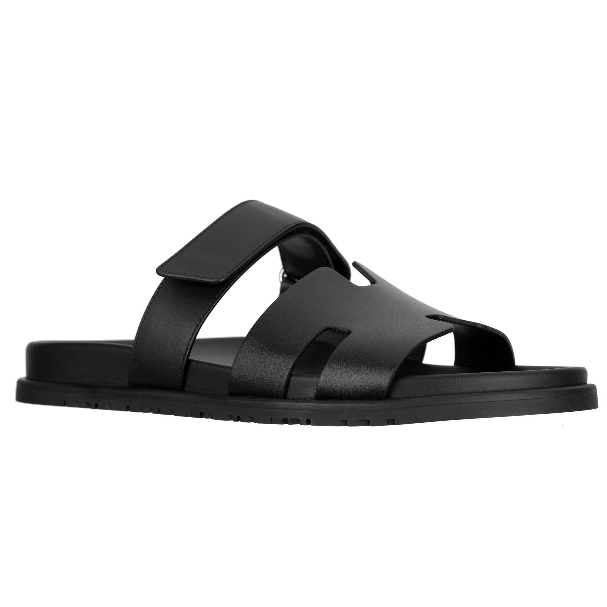 HERMES CHYPRE SANDAL BLACK SMOOTH LEATHER PALLADIUM HARDWARE 45 FR - On Repeat