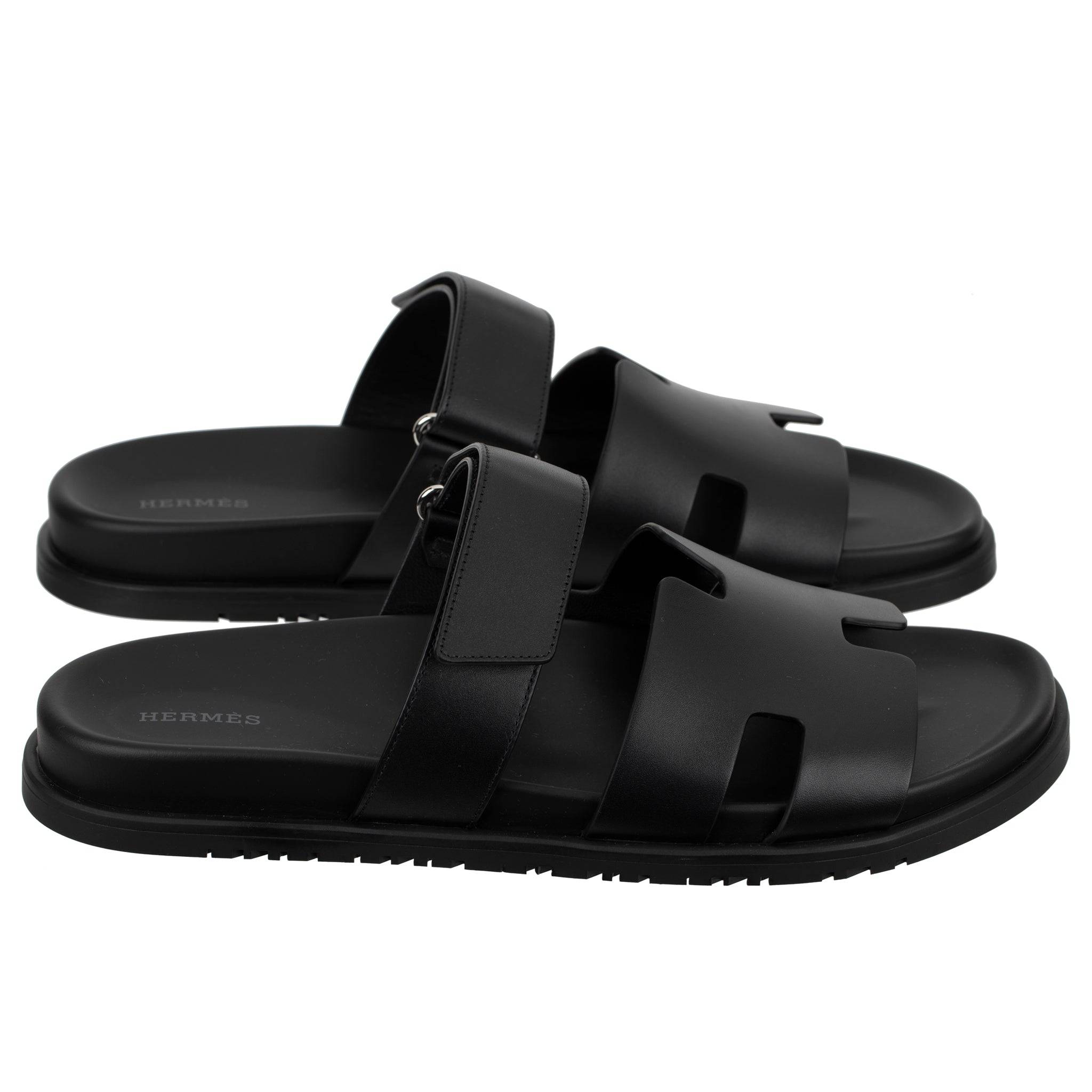 HERMES CHYPRE SANDAL BLACK SMOOTH LEATHER PALLADIUM HARDWARE 45 FR - On Repeat