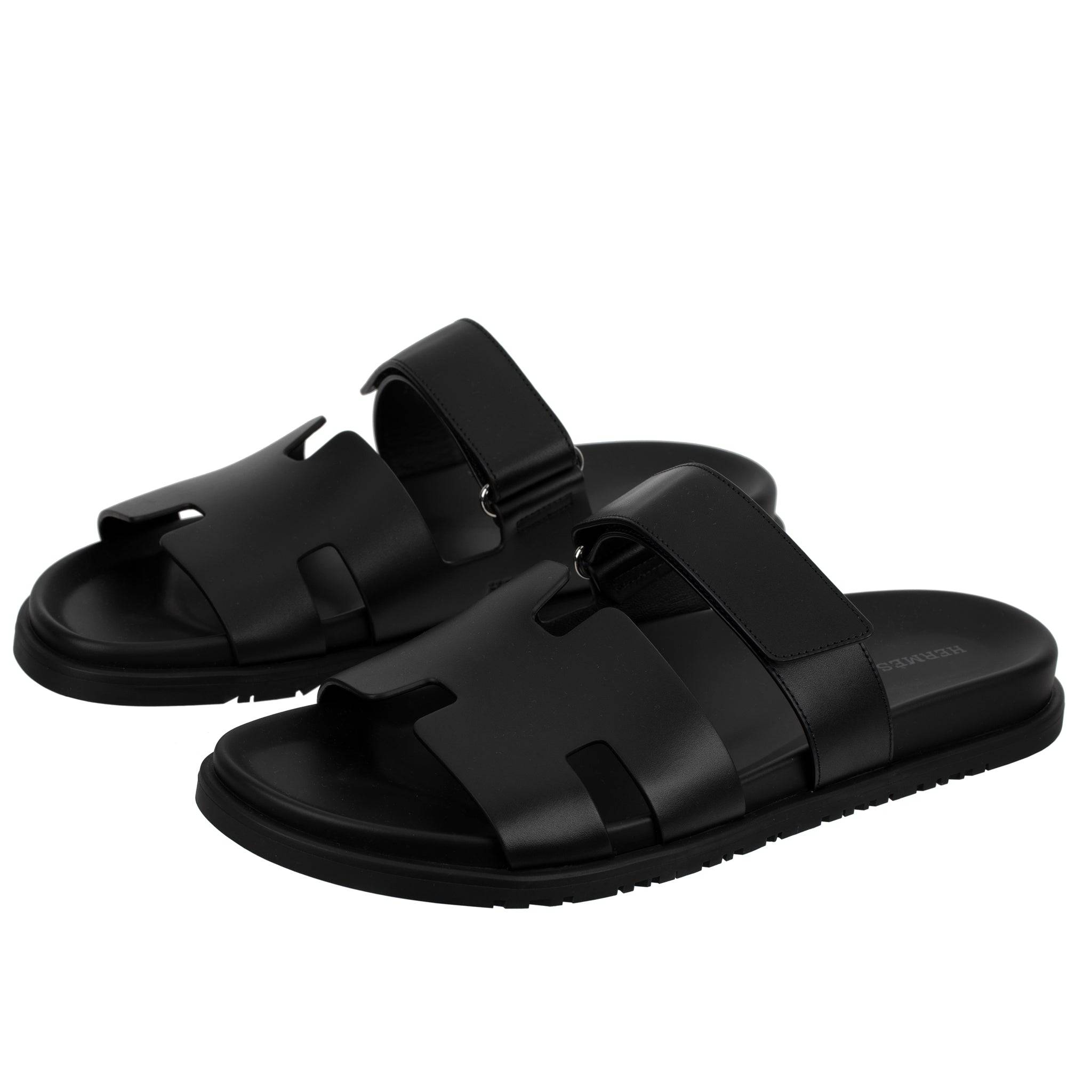 HERMES CHYPRE SANDAL BLACK SMOOTH LEATHER PALLADIUM HARDWARE 45 FR - On Repeat