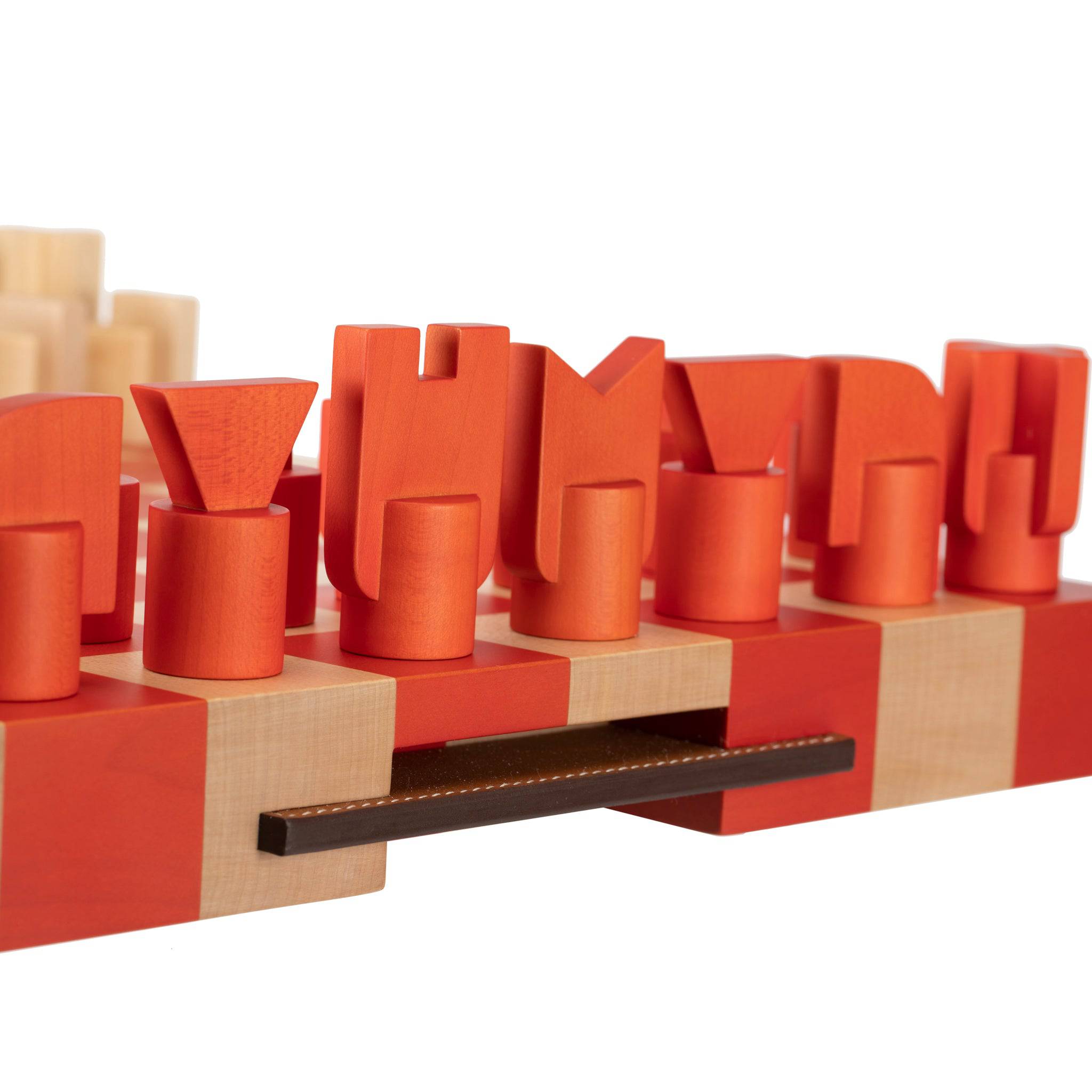 HERMES HORSECUT CHESS SET PAPRIKA MAPLE WOOD - On Repeat