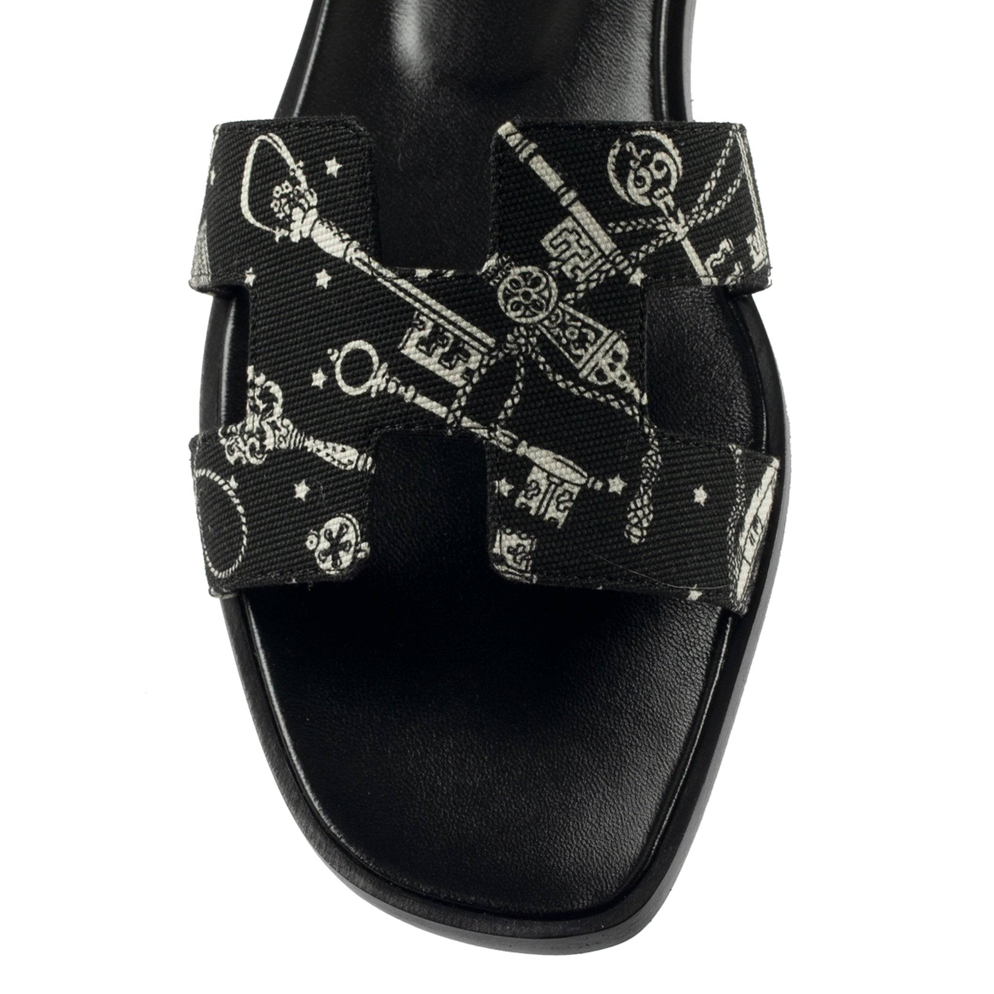 HERMES ORAN SANDAL BLACK SMOOTH LEATHER WITH CANVAS PATTERN 38 FR - On Repeat