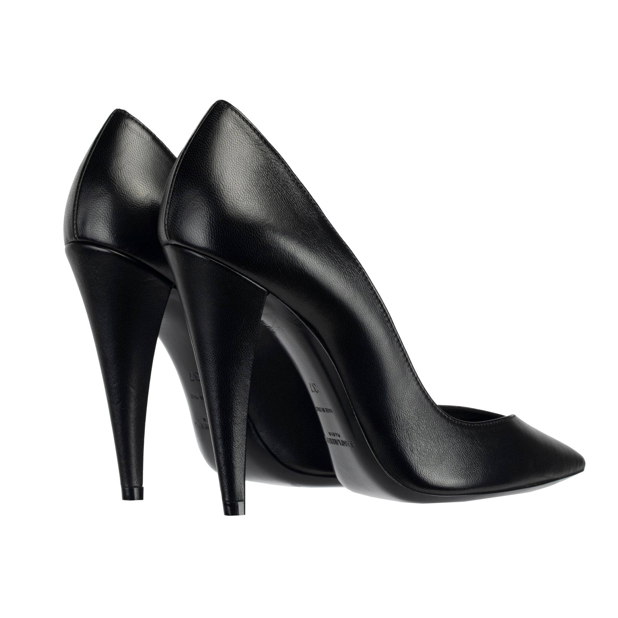 YVES SAINT LAURENT DECOLLETE ERA BLACK LEATHER PUMPS - On Repeat
