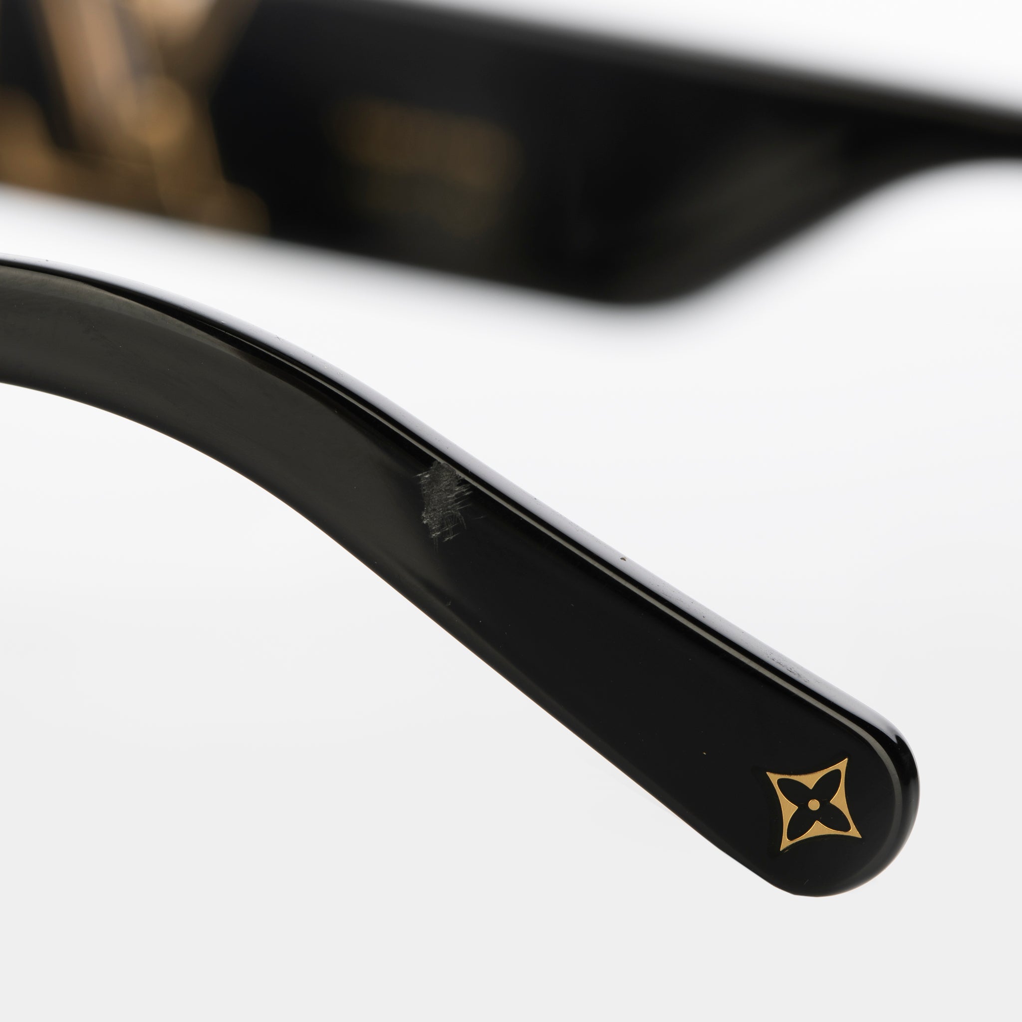 Louis Vuitton Icon Cat Eye Sunglasses | Black