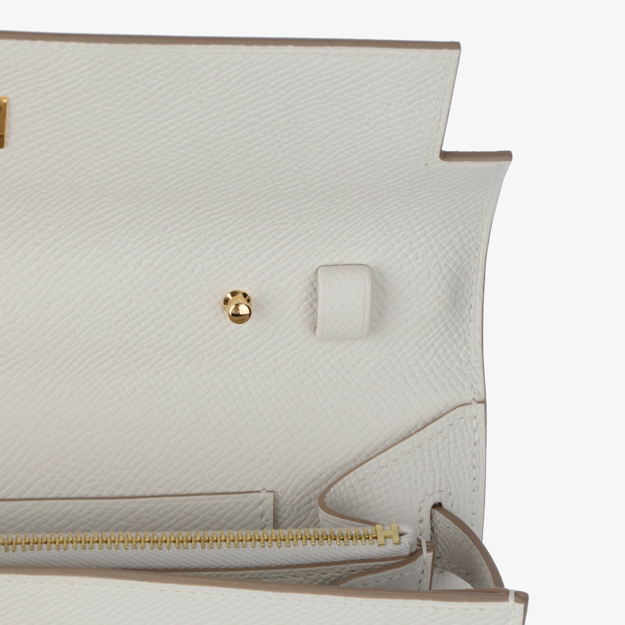 Hermes Kelly-To-Go Gris Pale Epsom Leather Gold Hardware