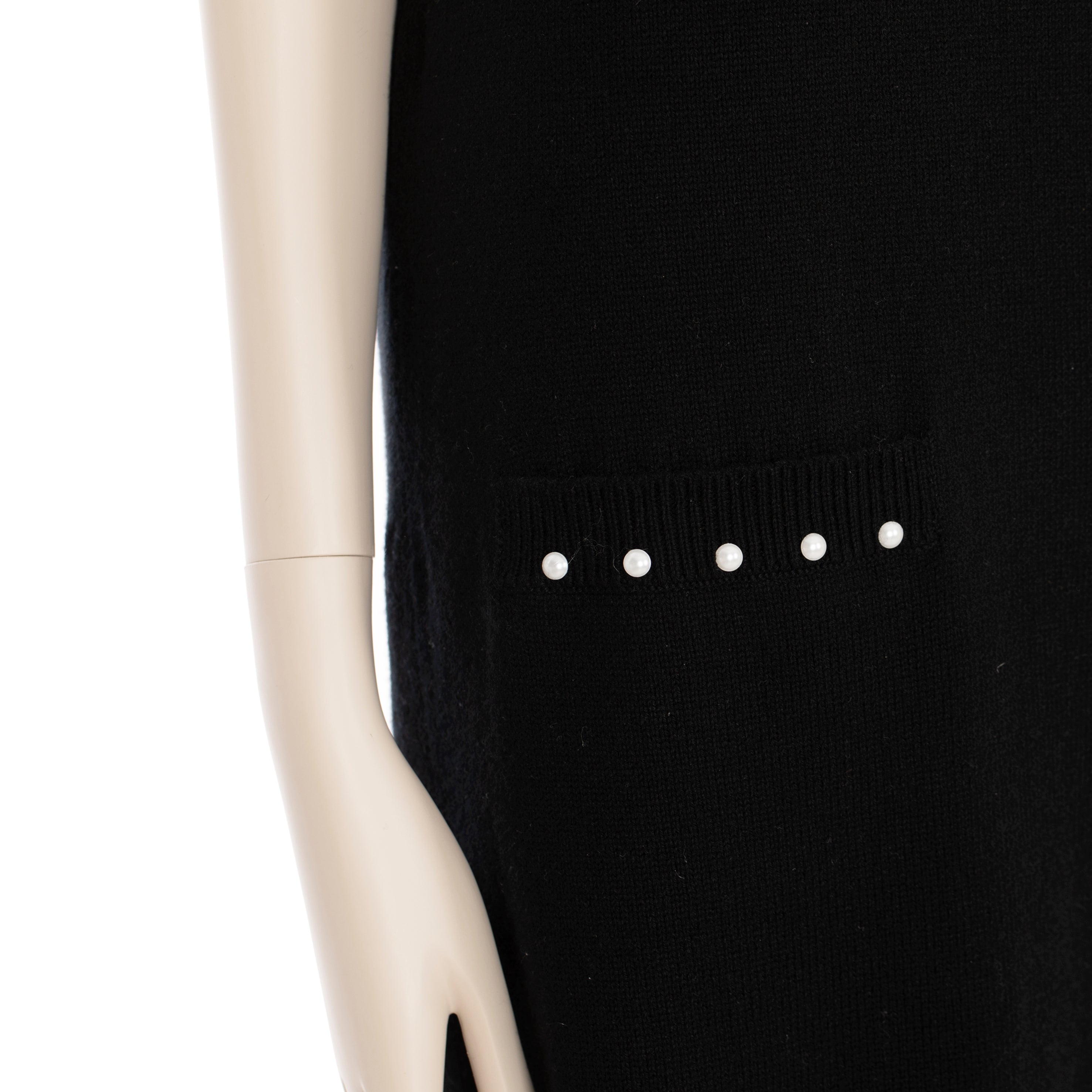 Chanel Black Knit Dress With Faux Pearl Details 40 FR