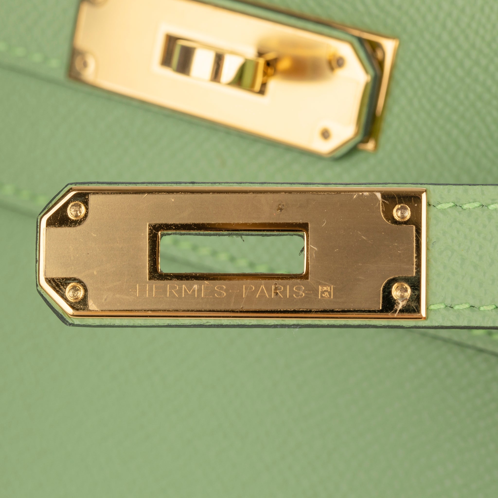 Hermes Kelly 28cm Vert Criquet Epsom Leather Gold Hardware