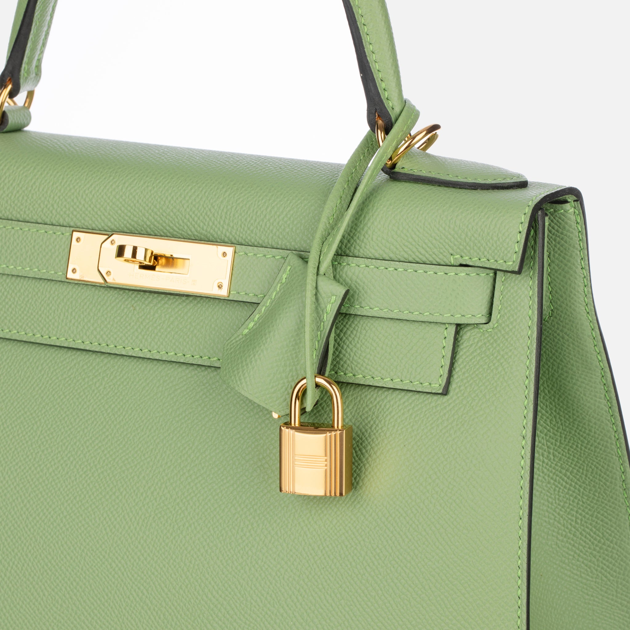 Hermes Kelly 28cm Vert Criquet Epsom Leather Gold Hardware