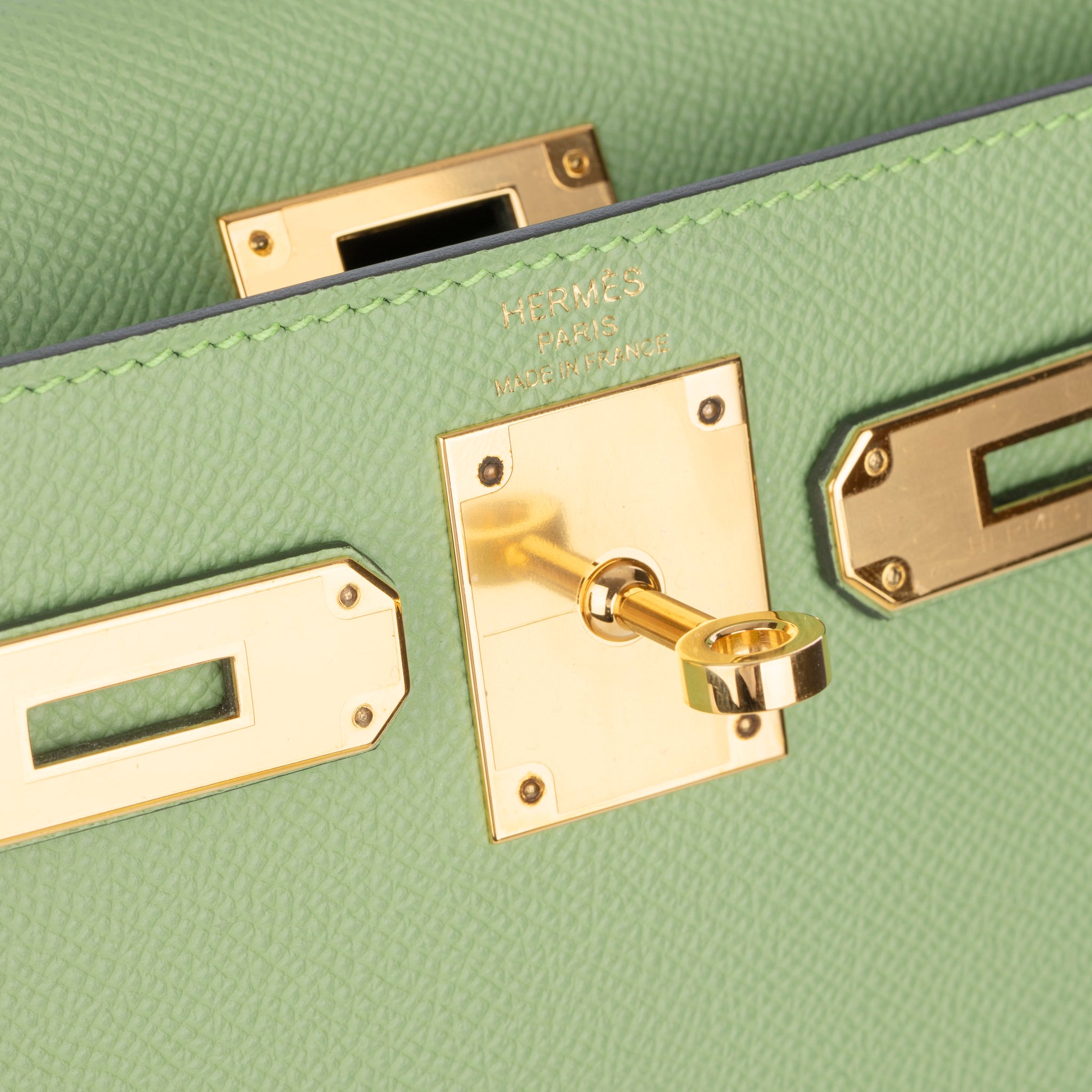 Hermes Kelly 28cm Vert Criquet Epsom Leather Gold Hardware