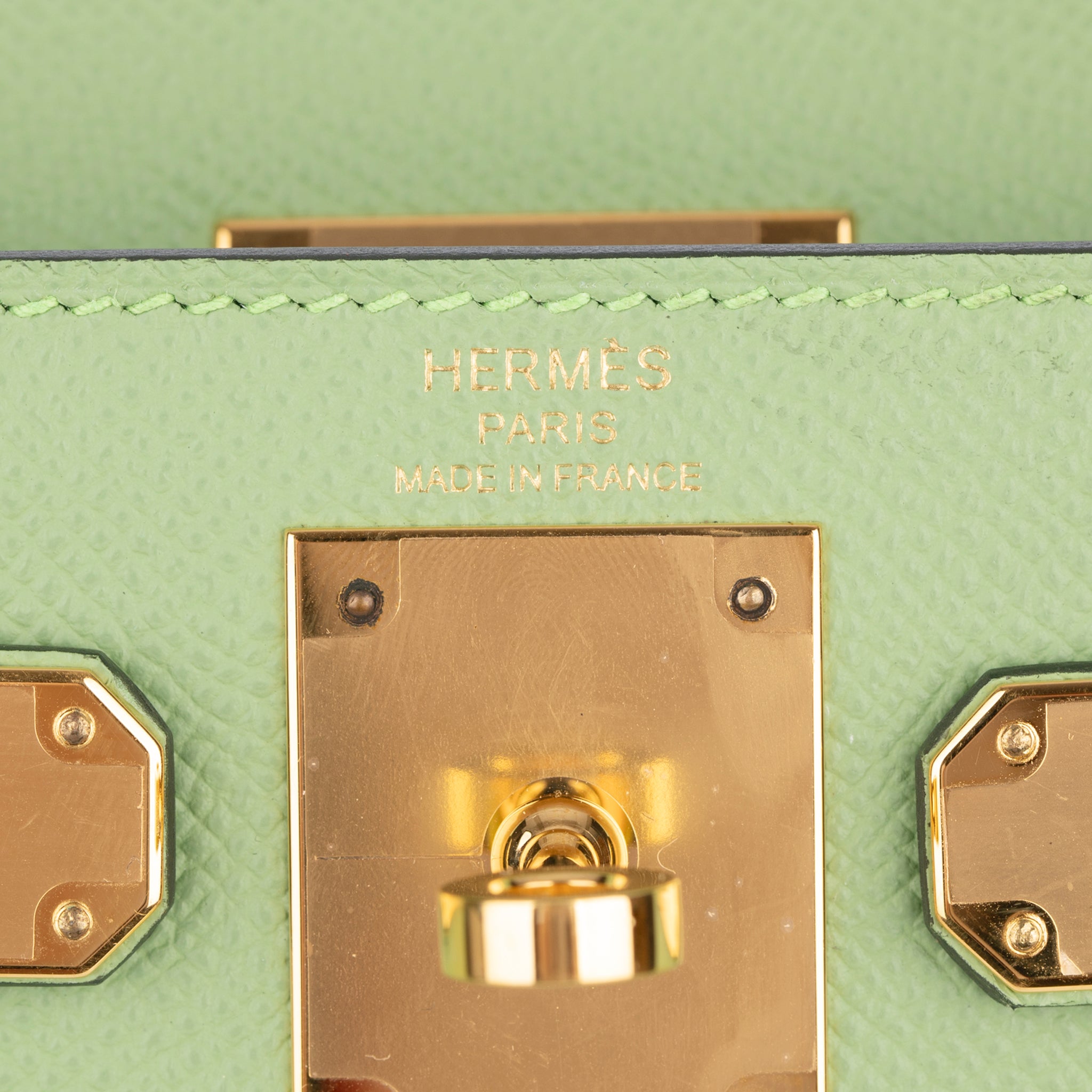 Hermes Kelly 28cm Vert Criquet Epsom Leather Gold Hardware