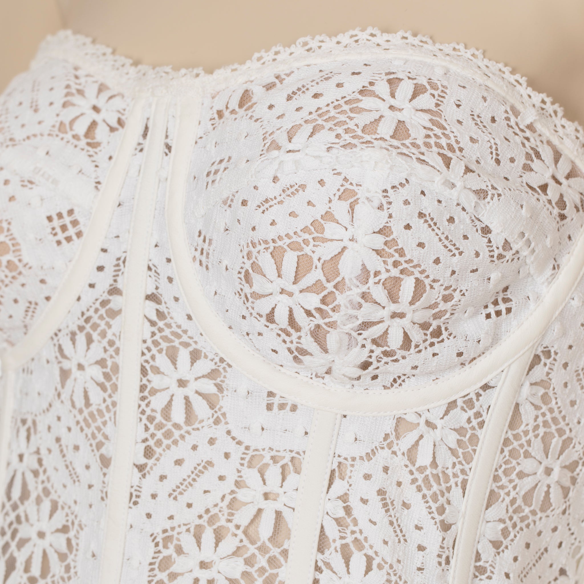 Alexander McQueen White Sarabande Lace Bustier 42 IT