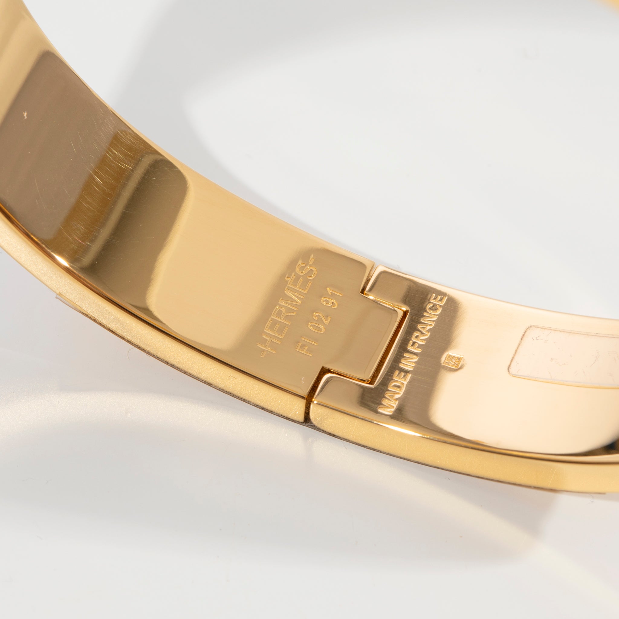 Hermes Clic H Bracelet Rose Dragee & Gold Hardware