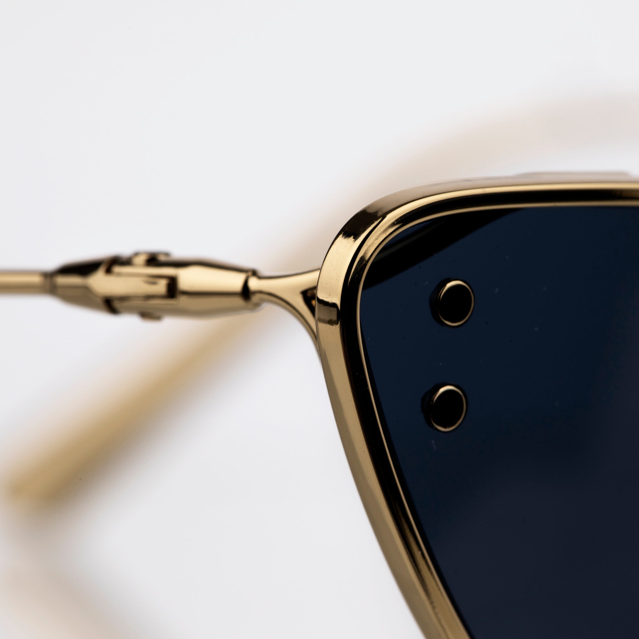 Christian Dior Butterfly Frame Sunglasses | Gold