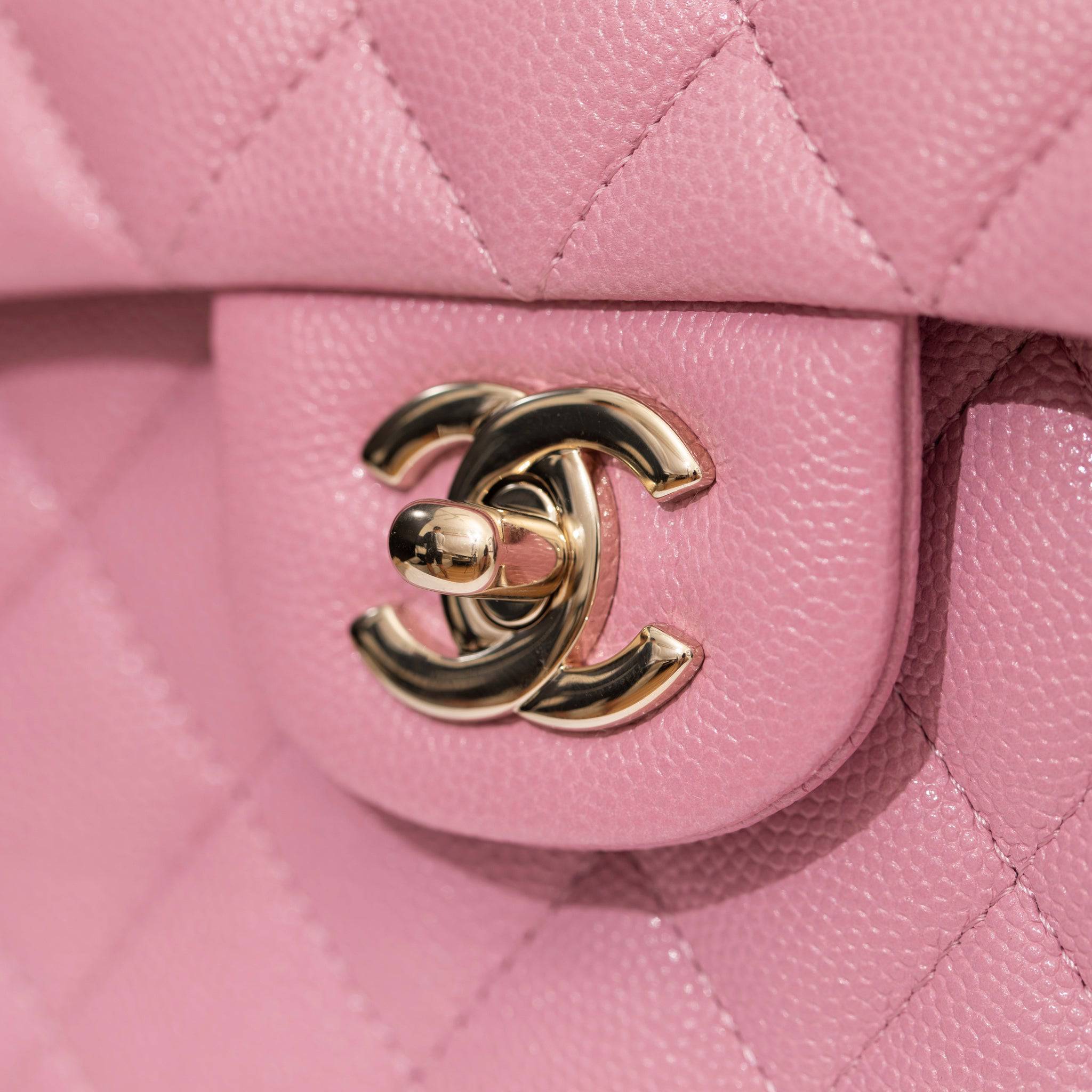 CHANEL DOUBLE CLASSIC FLAP PINK CAVIAR LEATHER CHAMPAGNE GOLD HARDWARE - On Repeat