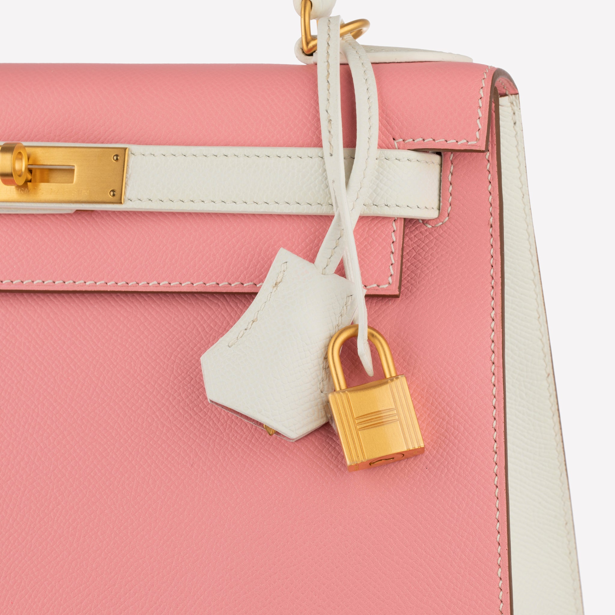 HERMES KELLY 28CM SPECIAL ORDER WHITE AND ROSE CONFETTI EPSOM LEATHER BRUSHED GOLD HARDWARE - On Repeat