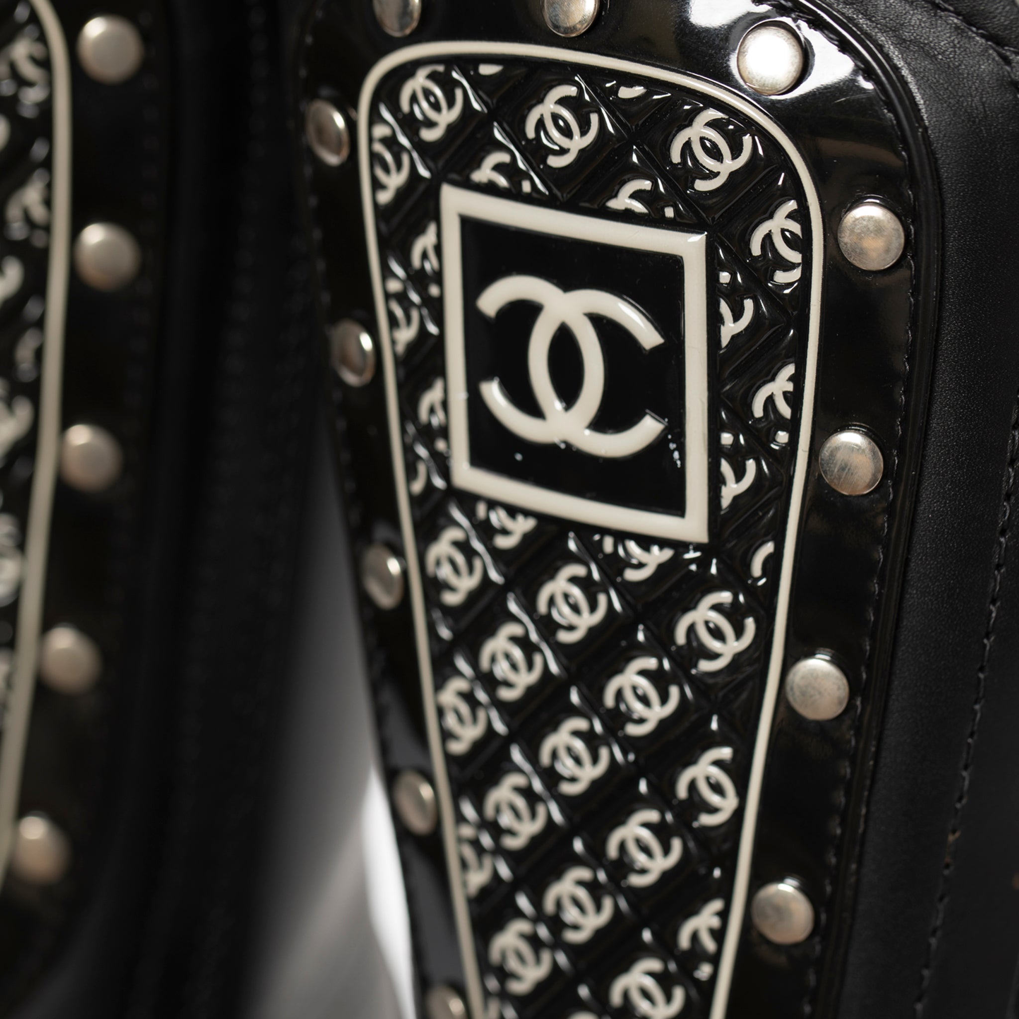 CHANEL WINTER SKI BOOT BLACK 39 FR - On Repeat