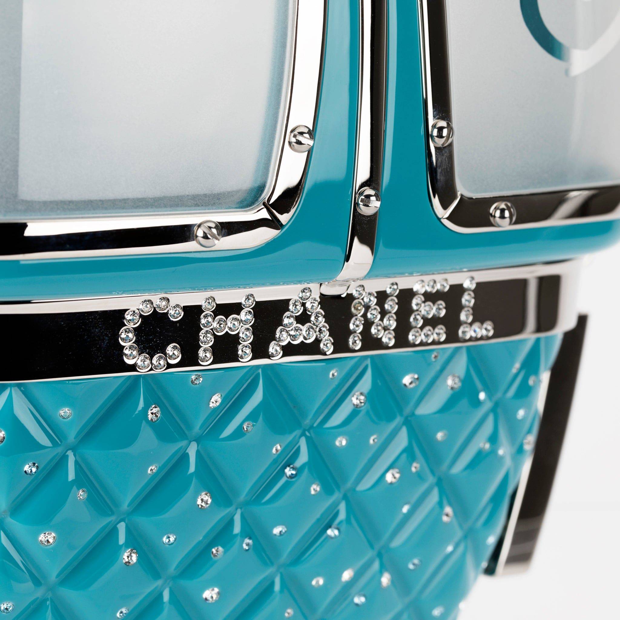 CHANEL MINAUDIÈRE LIMITED EDITION TURQUOISE SNOW GONDOLA SILVER-TONE HARDWARE - On Repeat