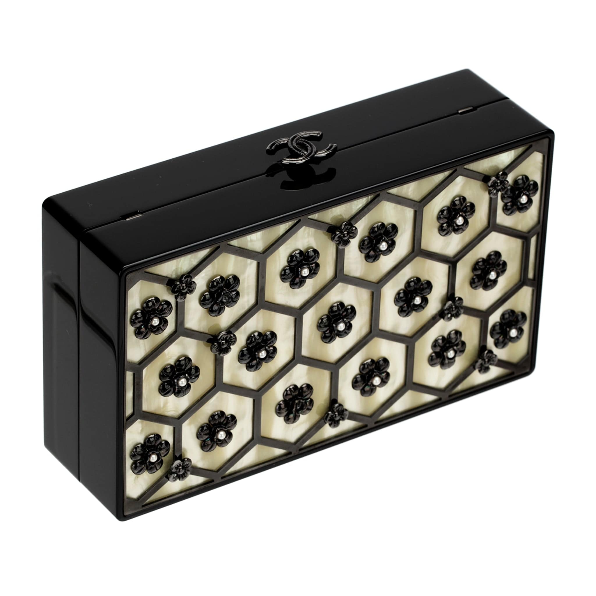 CHANEL MINAUDIÈRE LIMITED EDITION MOTHER-OF-PEARL BLACK HARDWARW - On Repeat