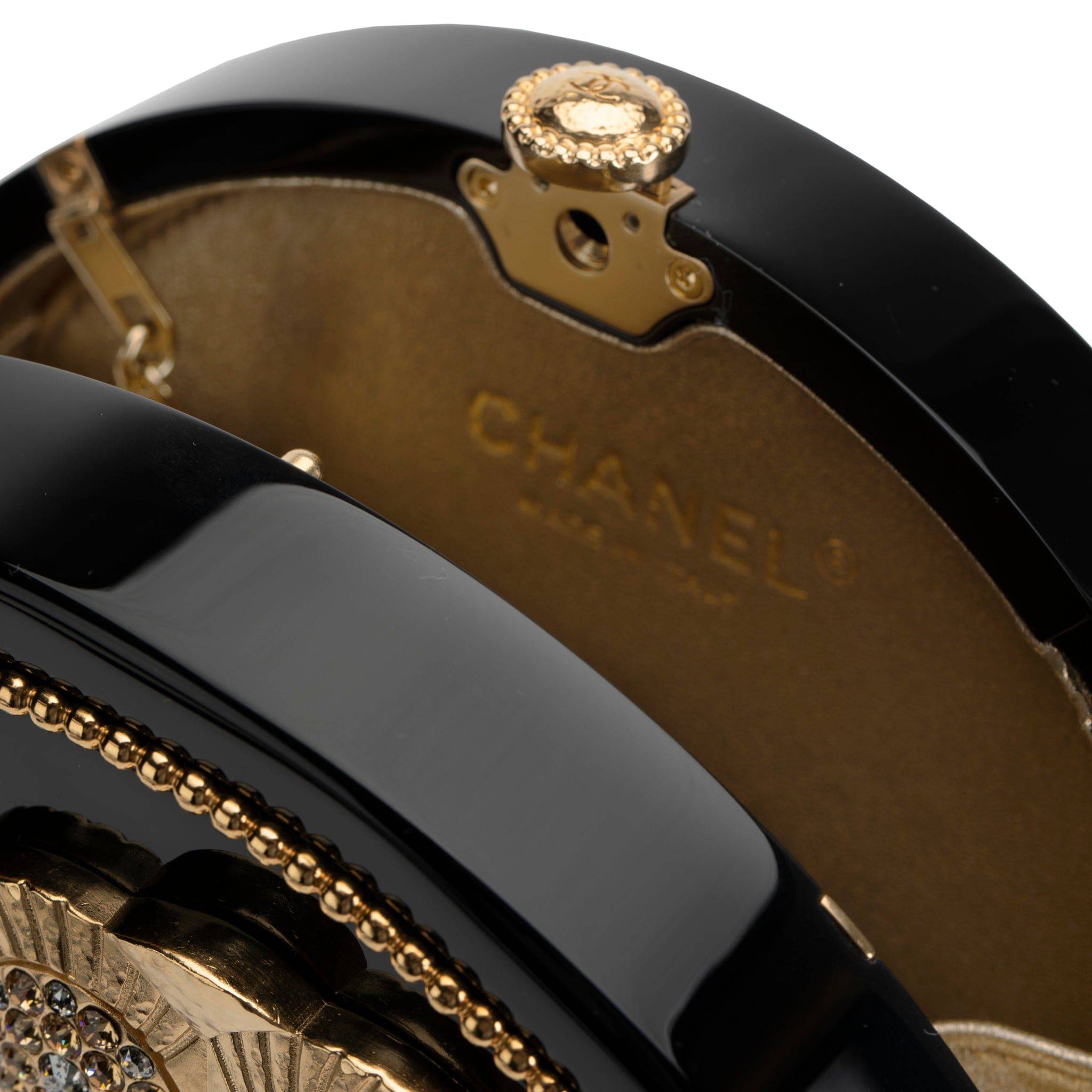 CHANEL MINAUDIÈRE LIMITED EDITION BLACK PLEXIGLASS & GOLD OWL GOLD-TONE HARDWARE - On Repeat