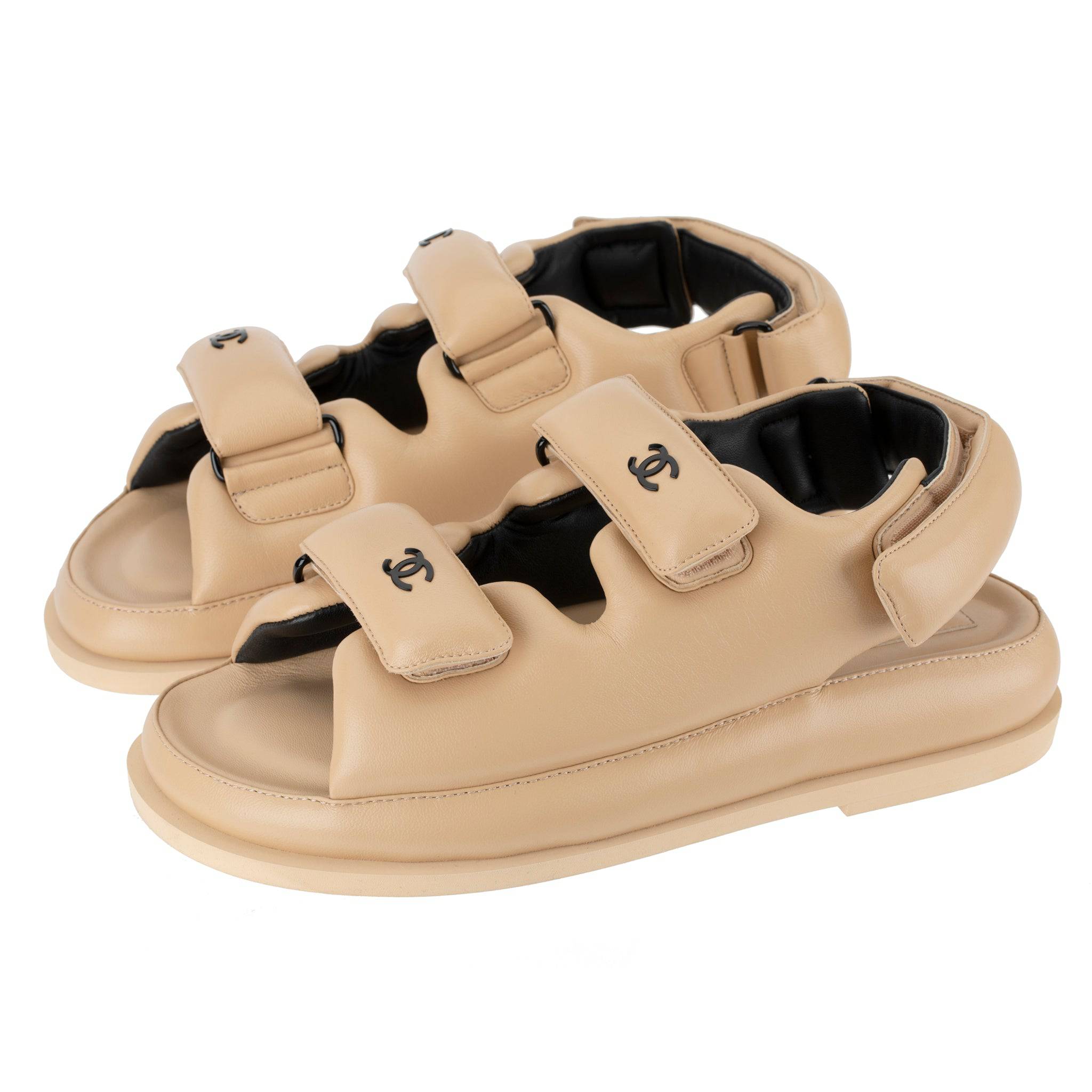 CHANEL DAD SANDALS PADDED LAMBSKIN BEIGE 39 FR - On Repeat