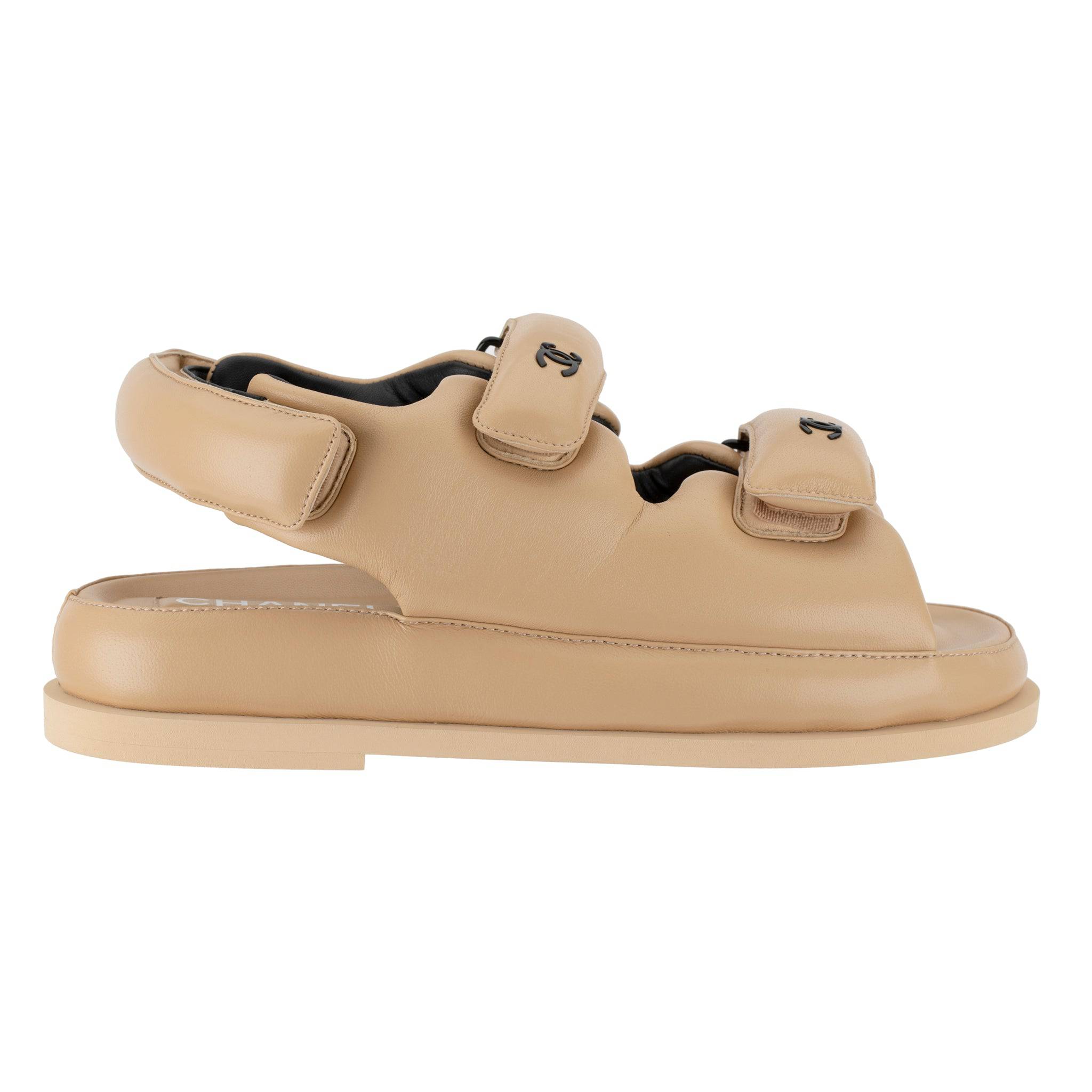 CHANEL DAD SANDALS PADDED LAMBSKIN BEIGE 39 FR - On Repeat