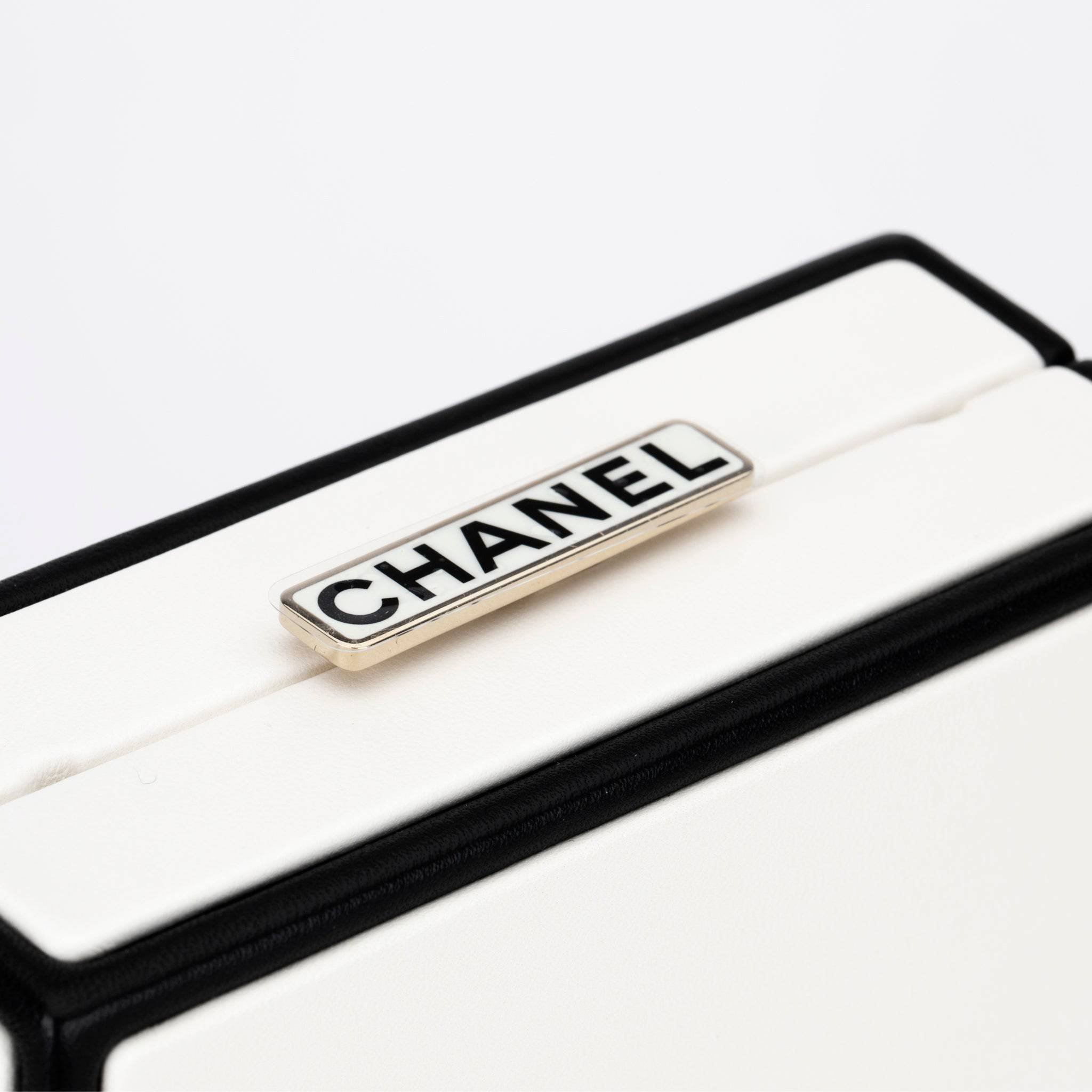 CHANEL MINAUDIÈRE LIMITED EDITION WHITE & BLACK CHANEL NO.5 PERFUME BOX GOLD-TONE HARDWARE - On Repeat