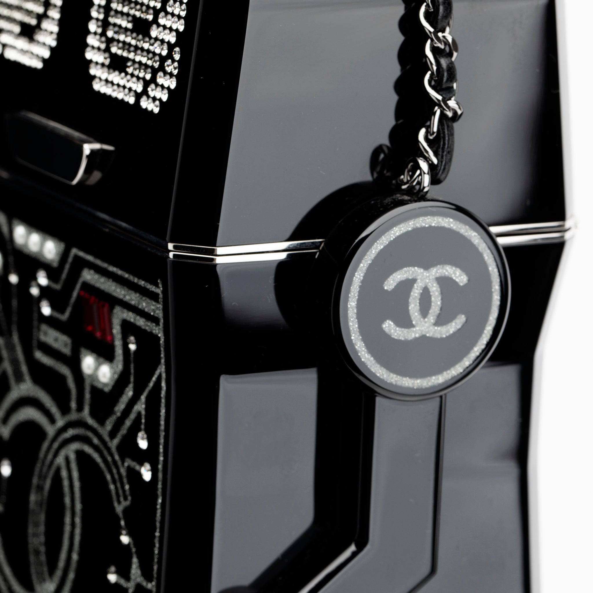 CHANEL MINAUDIÈRE LIMITED EDITION ROBOT SILVER-TONE HARDWARE - On Repeat