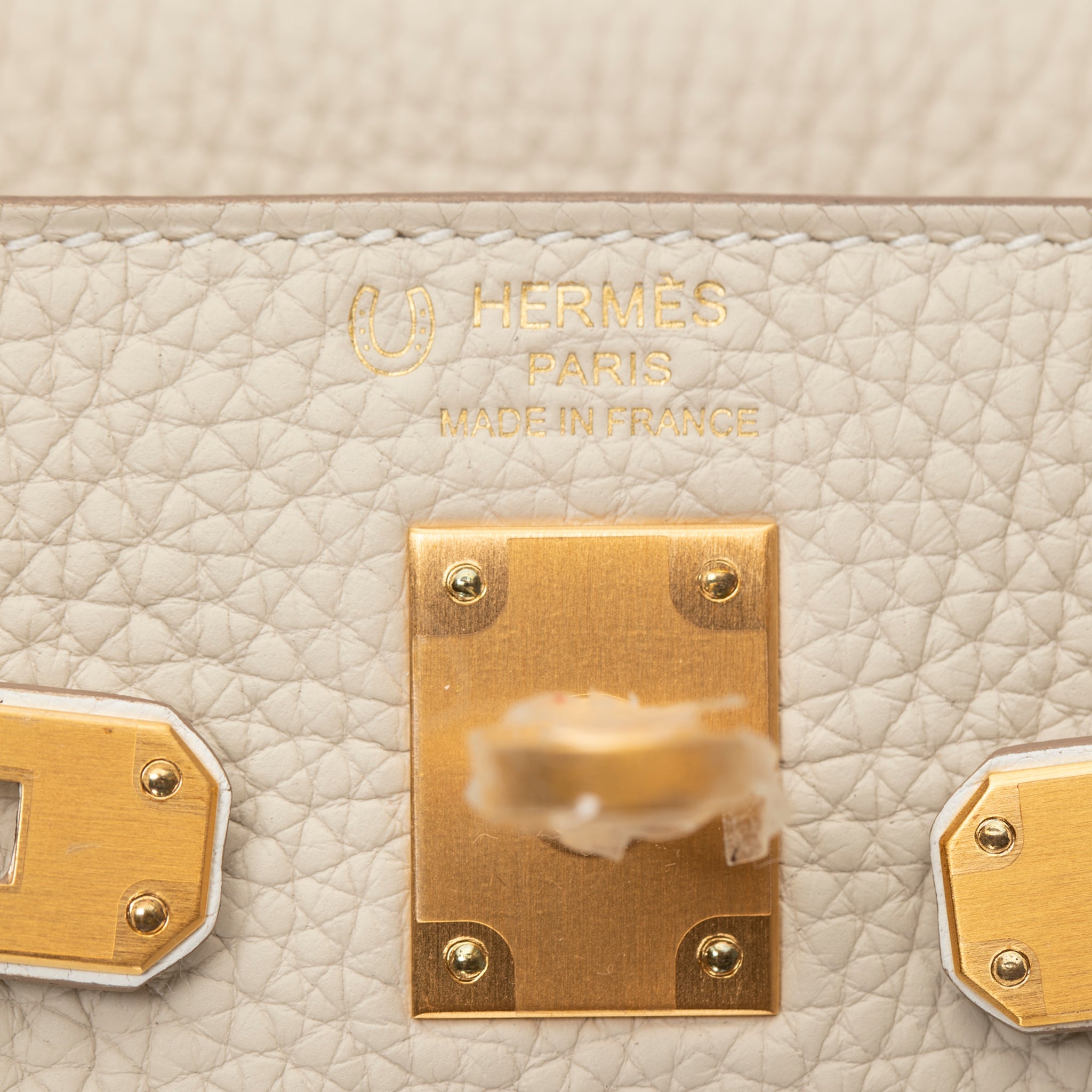 HERMES KELLY 25CM SPECIAL ORDER WHITE & CRAIE CLEMENCE LEATHER BRUSHED GOLD HARDWARE - On Repeat