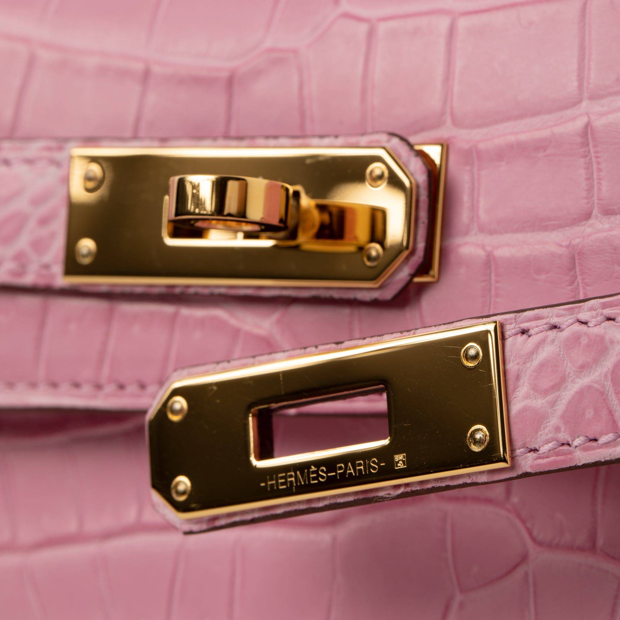 HERMES KELLY CUT BUBBLEGUM MATTE POROSUS CROCODILE GOLD HARDWARE - On Repeat