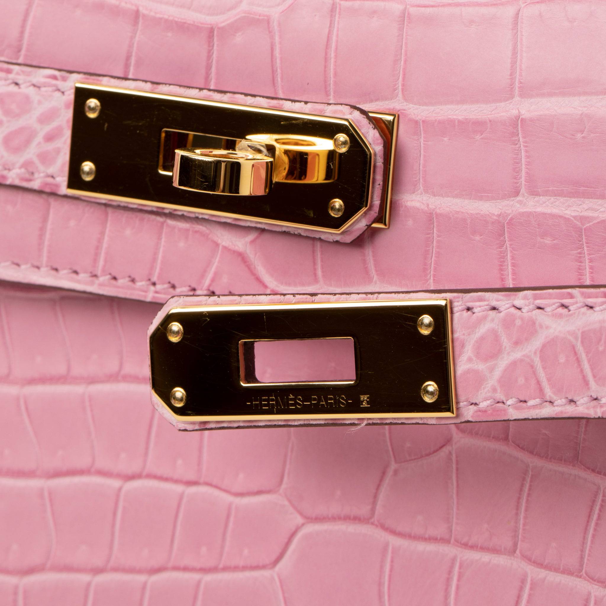 HERMES KELLY CUT BUBBLEGUM MATTE POROSUS CROCODILE GOLD HARDWARE - On Repeat