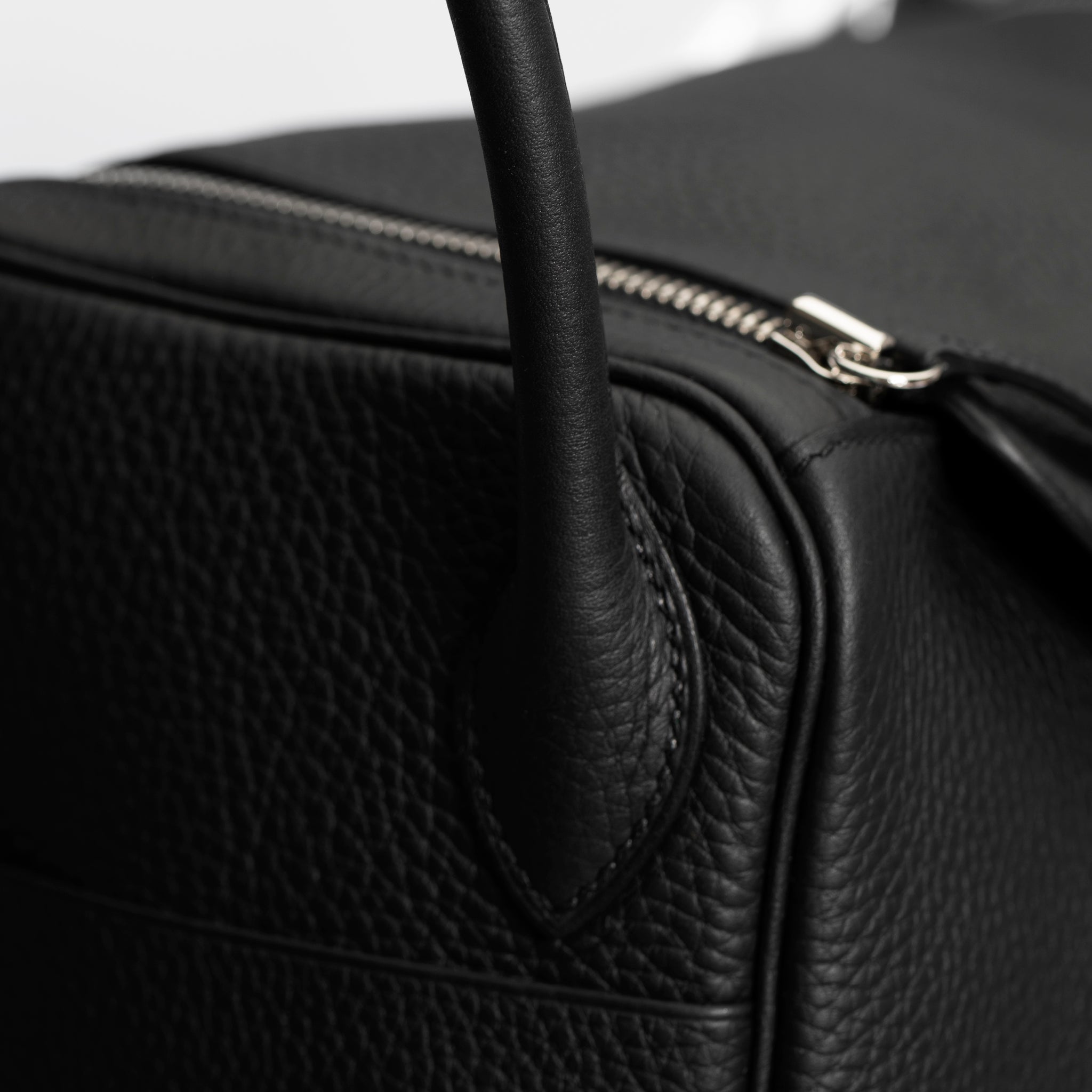 HERMES LINDY 30CM BLACK CLEMENCE LEATHER PALLADIUM HARDWARE - On Repeat